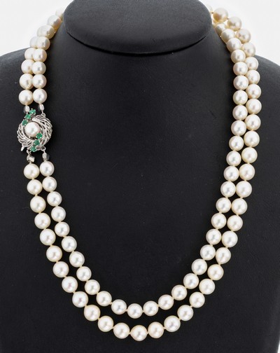 Image Perl-Collier mit 14 kt Gold Smaragd-Schließe, WG 585/000, 2-rhg. Zuchtperlen, D. ca. ...