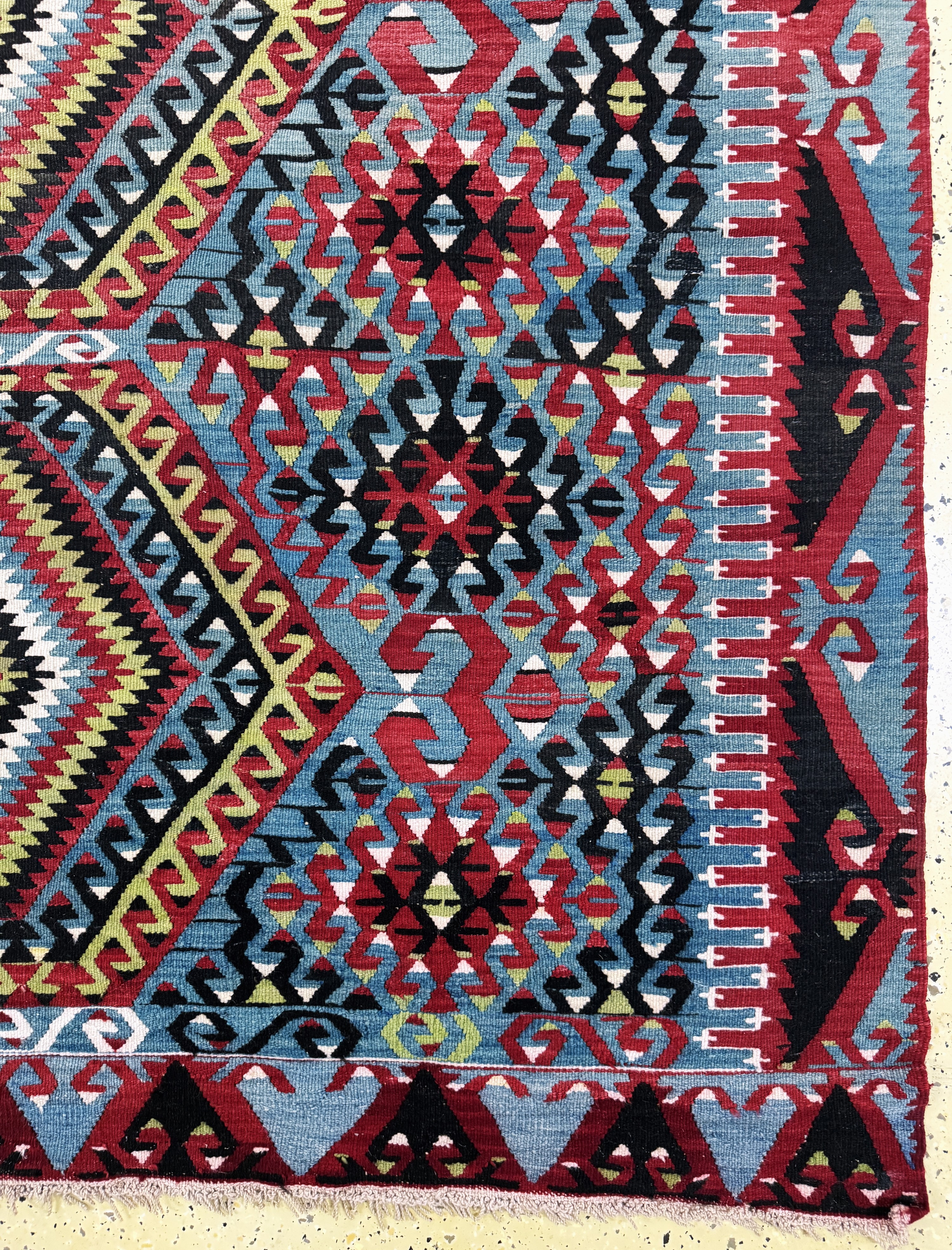 Detail a: Anatol Kelim, Türkei, Anfang 20.Jhd, Wolle auf Wolle, ca. 350 x 190 cm, EHZ: 2
