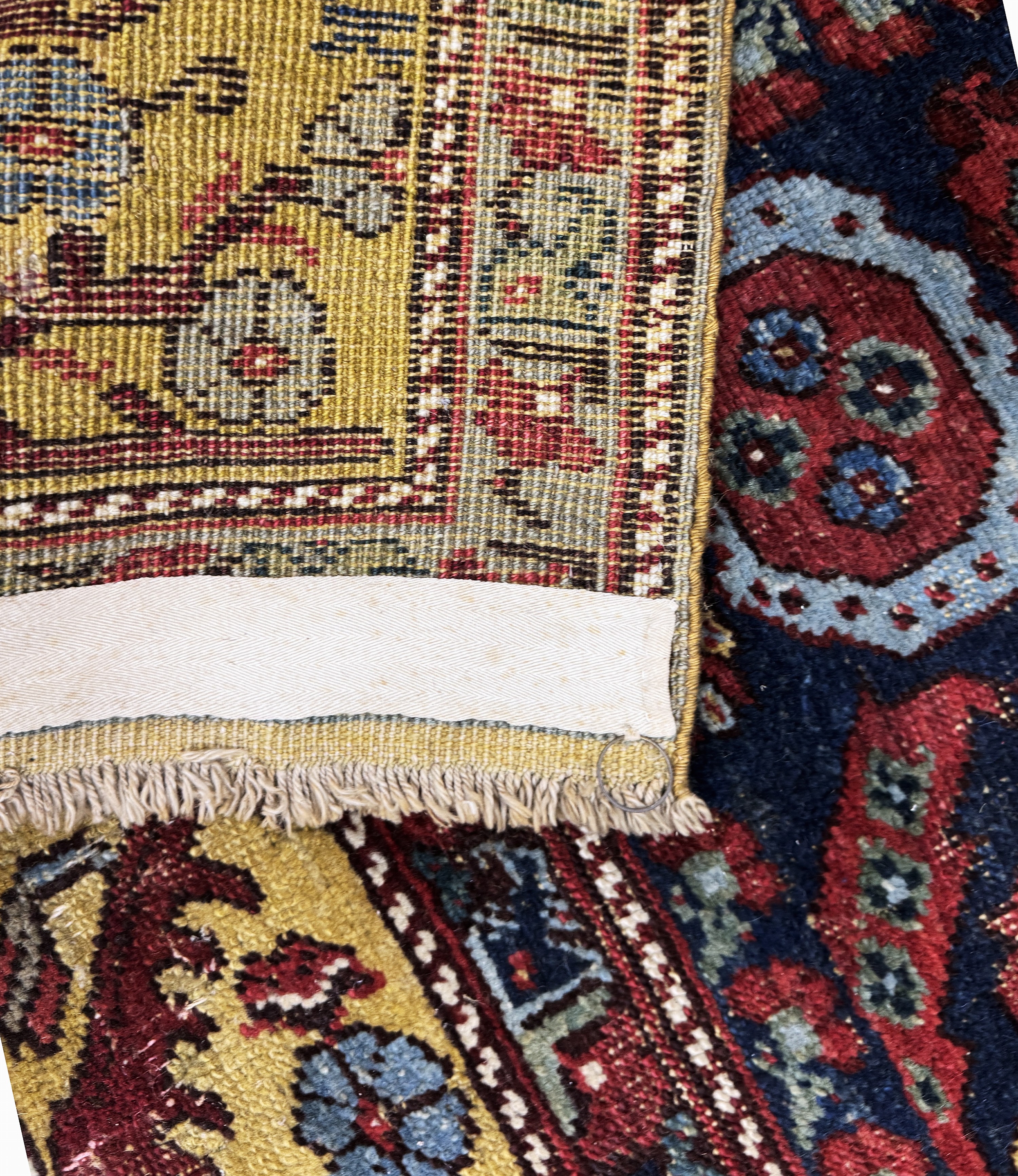 Detail g: "Gelbgrundiger"antiker Kula, Türkei, 19.Jhd, Wolle auf Wolle, ca. 165 x 135 cm, Rückseite mit"Lazy-Lines", 2-3(restauriert)