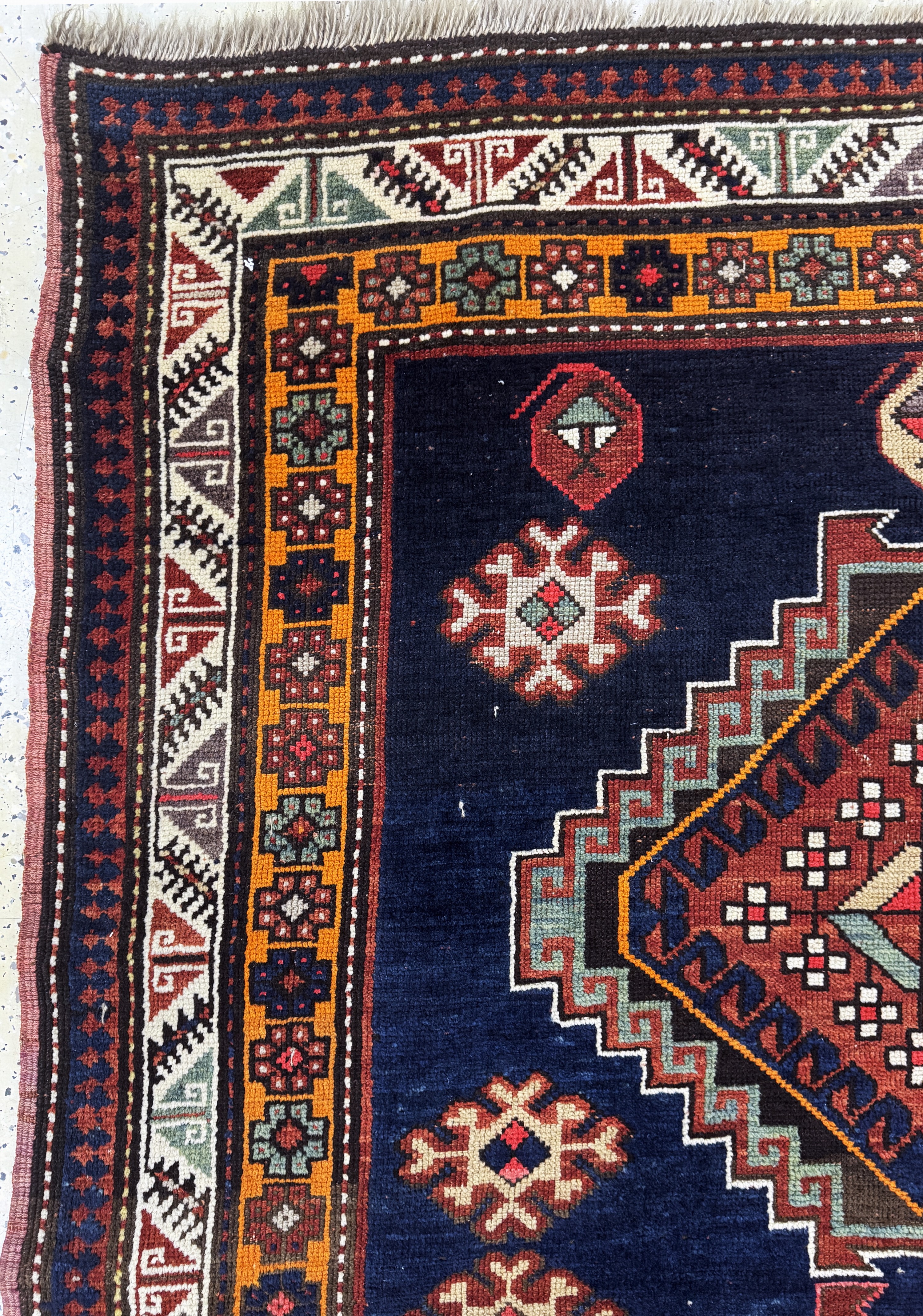 Detail c: Kazak antik, Kaukasus, 19.Jhd, Wolle auf Wolle, ca. 240 x 145 cm, EHZ: 2-3