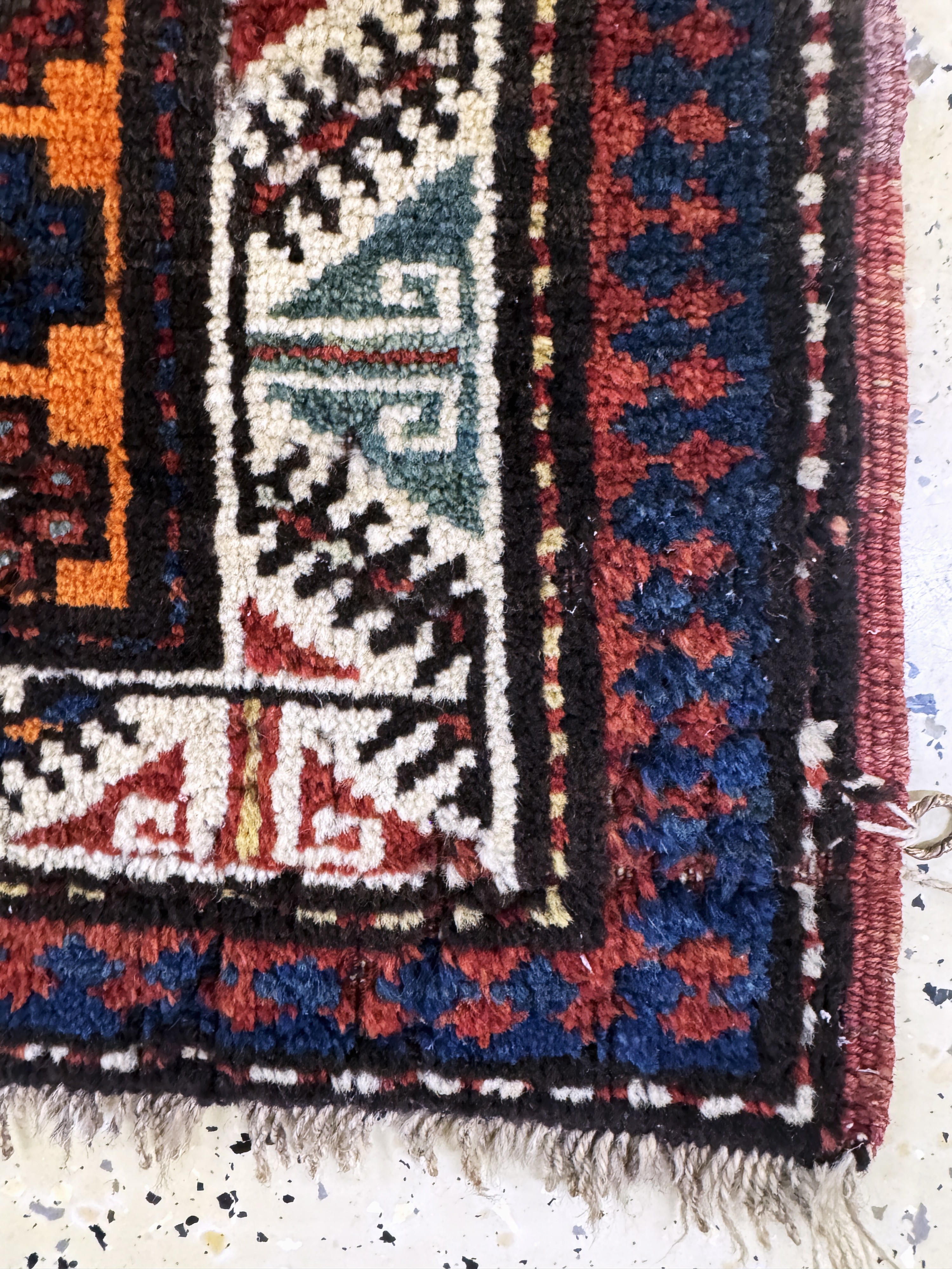 Detail g: Kazak antik, Kaukasus, 19.Jhd, Wolle auf Wolle, ca. 240 x 145 cm, EHZ: 2-3