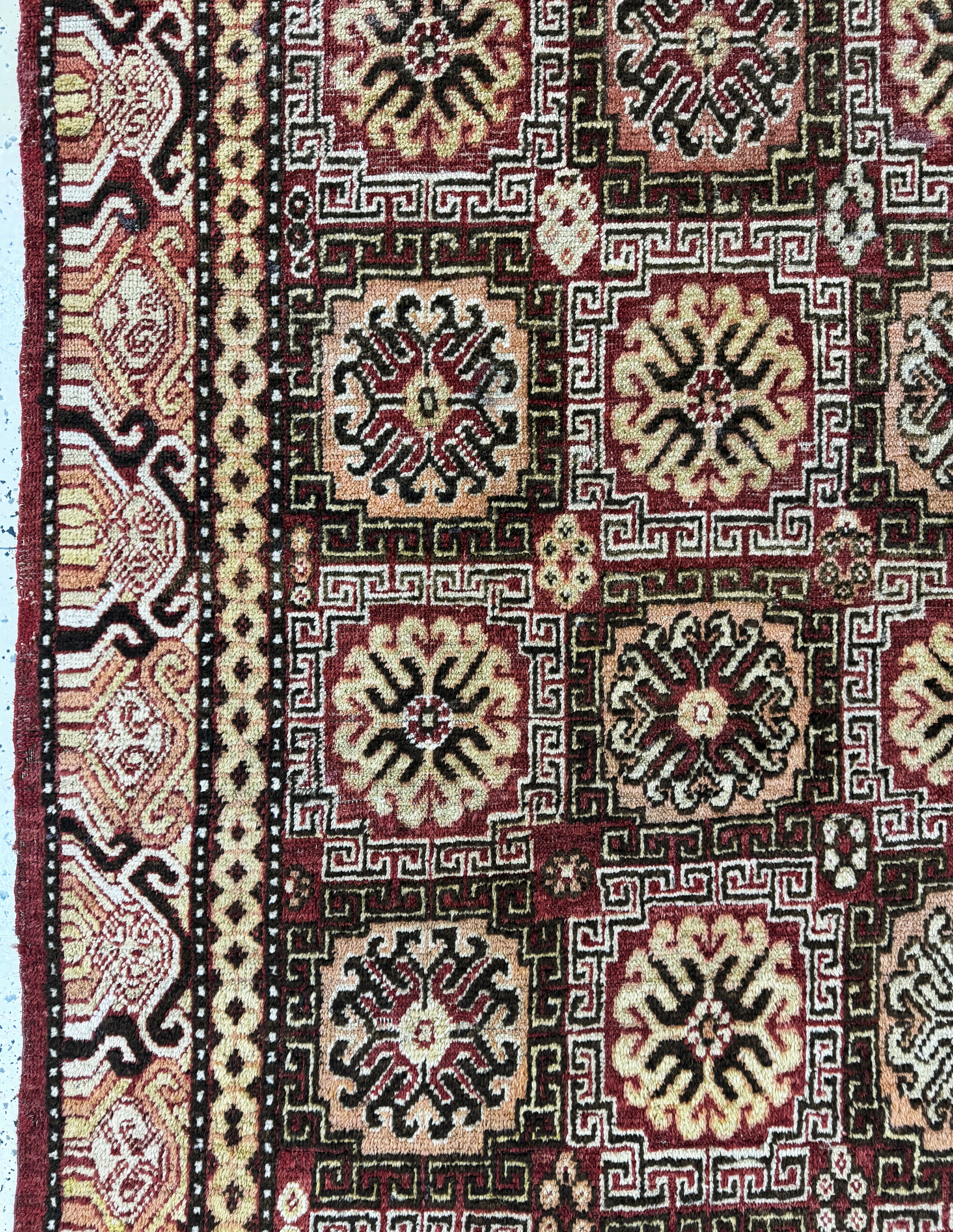 Detail c: Khotan antik, Torkestan, 19.Jhd, Wolle auf Wolle, ca. 345 x 170 cm, EHZ: 3(restauriert)