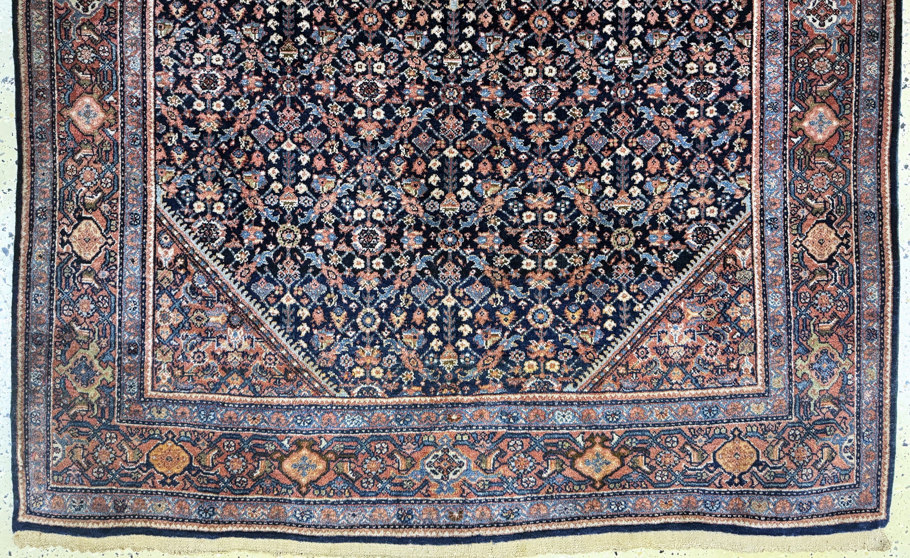 Detail c: Bidjar antik, Persien, um 1900, Wolle auf Baumwolle, ca. 200 x 135 cm, EHZ: 2-3