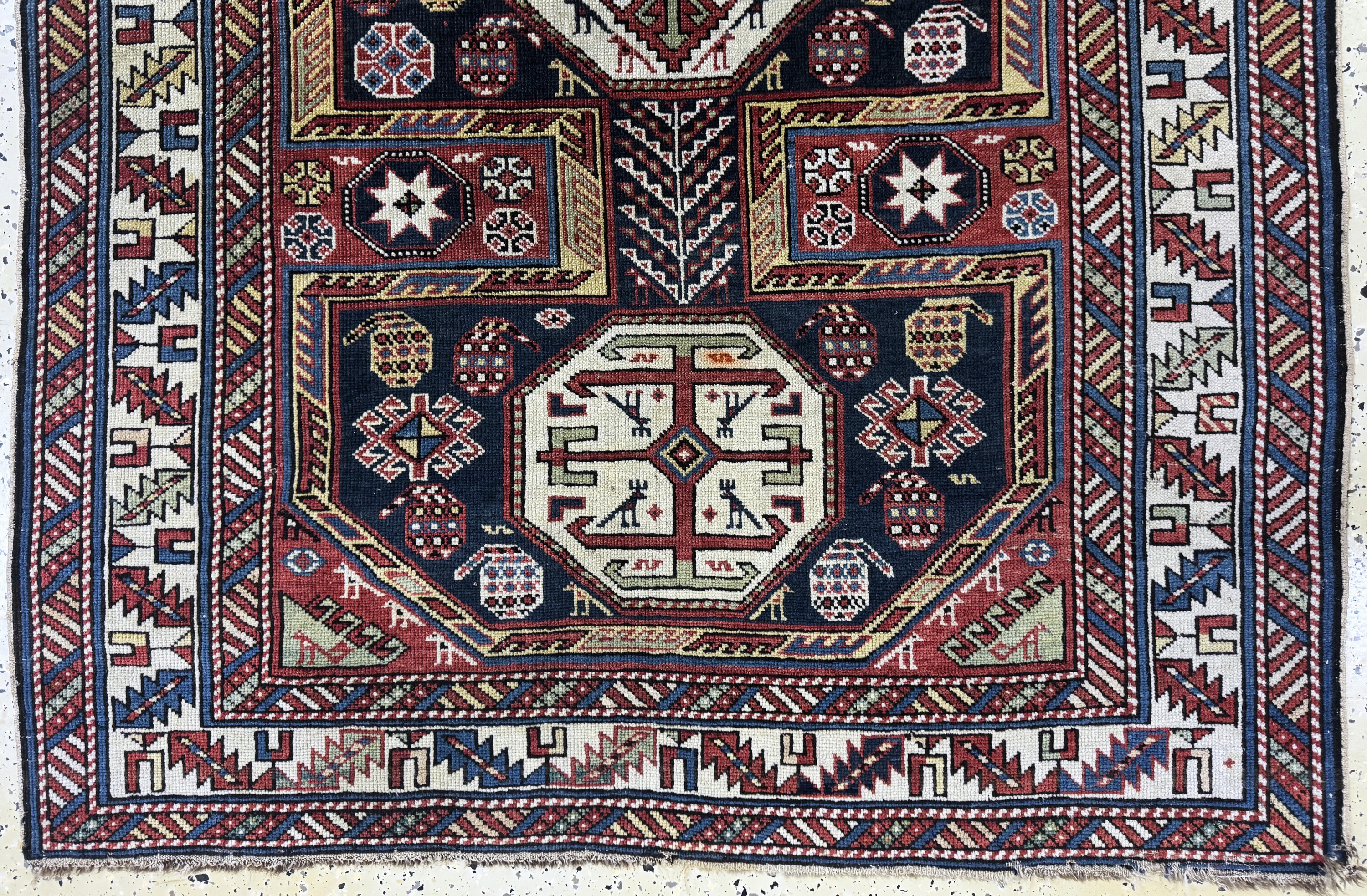Detail b: Antiker"Schirwan"Kazak, Kaukasus, 19.Jhd, Wolle auf Wolle, ca. 195 x 115 cm, EHZ: 3