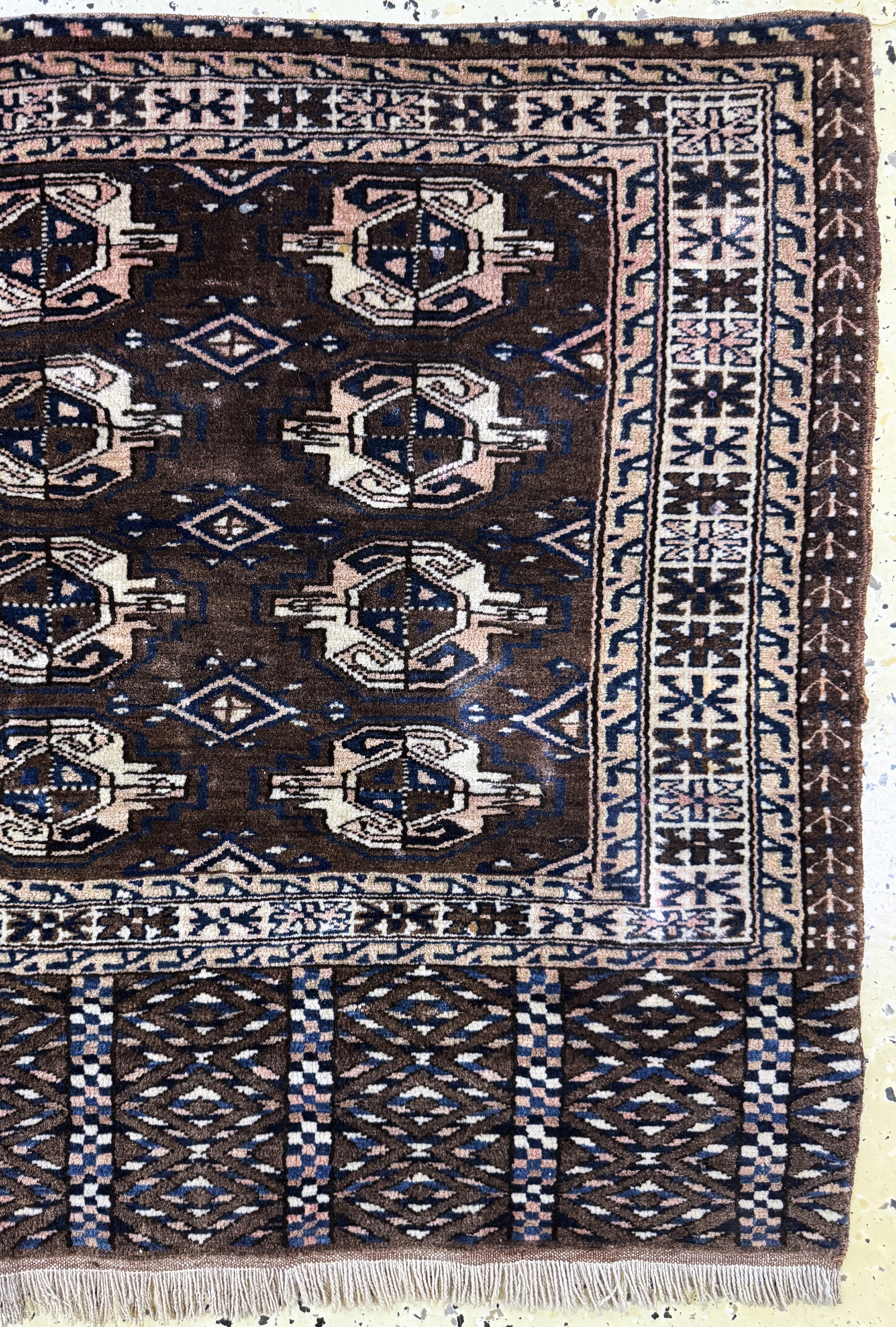 Detail a: Tekke Tschowal antik, Turkmenistan, 19.Jhd,Wolle auf Wolle, ca. 122 x 75 cm, EHZ: 2