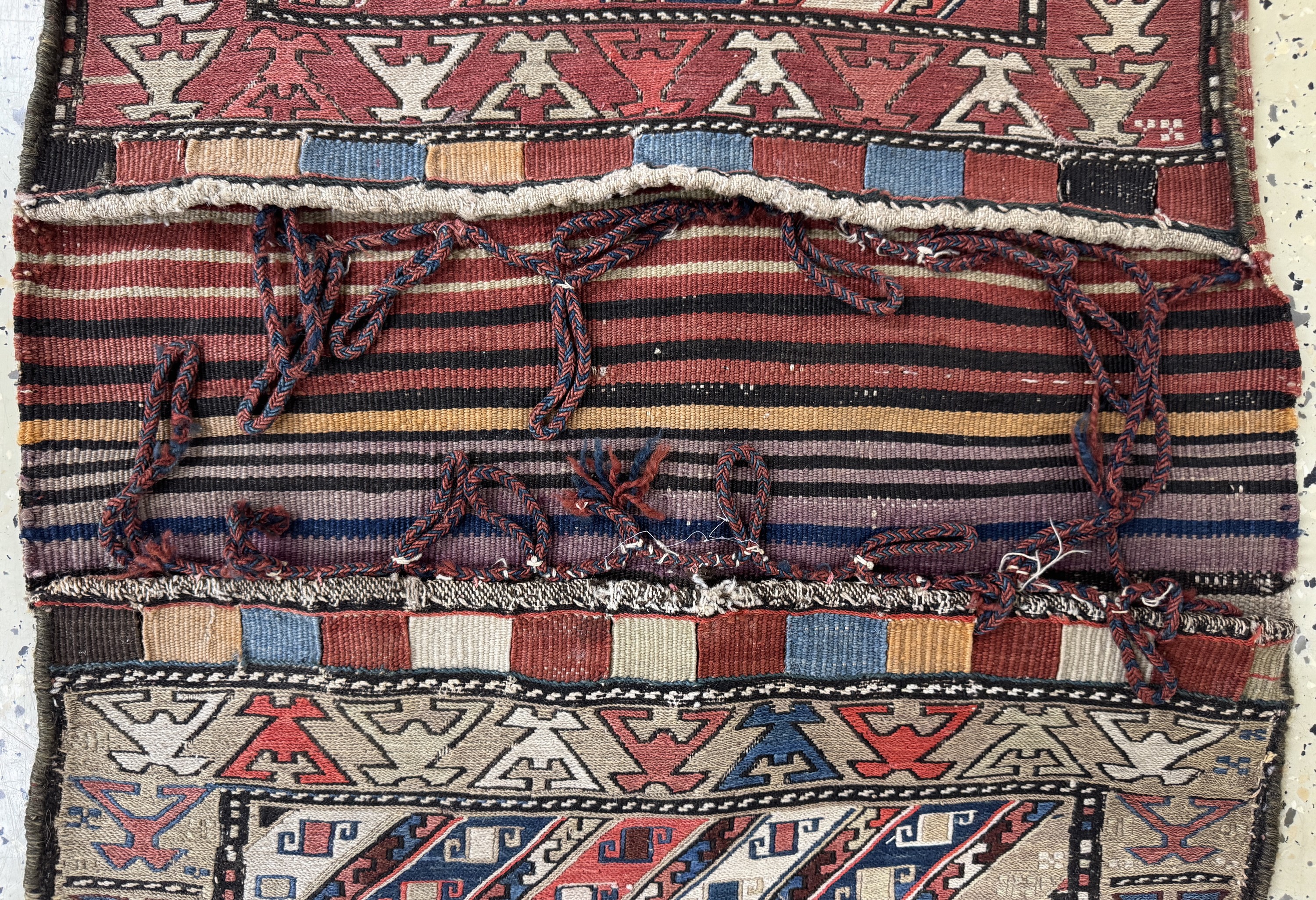 Detail c: Moghan Doppeltasche antik, Kaukasus, 19.Jhd, Wolle auf Wolle, ca. 130 x 55 cm, EHZ:2