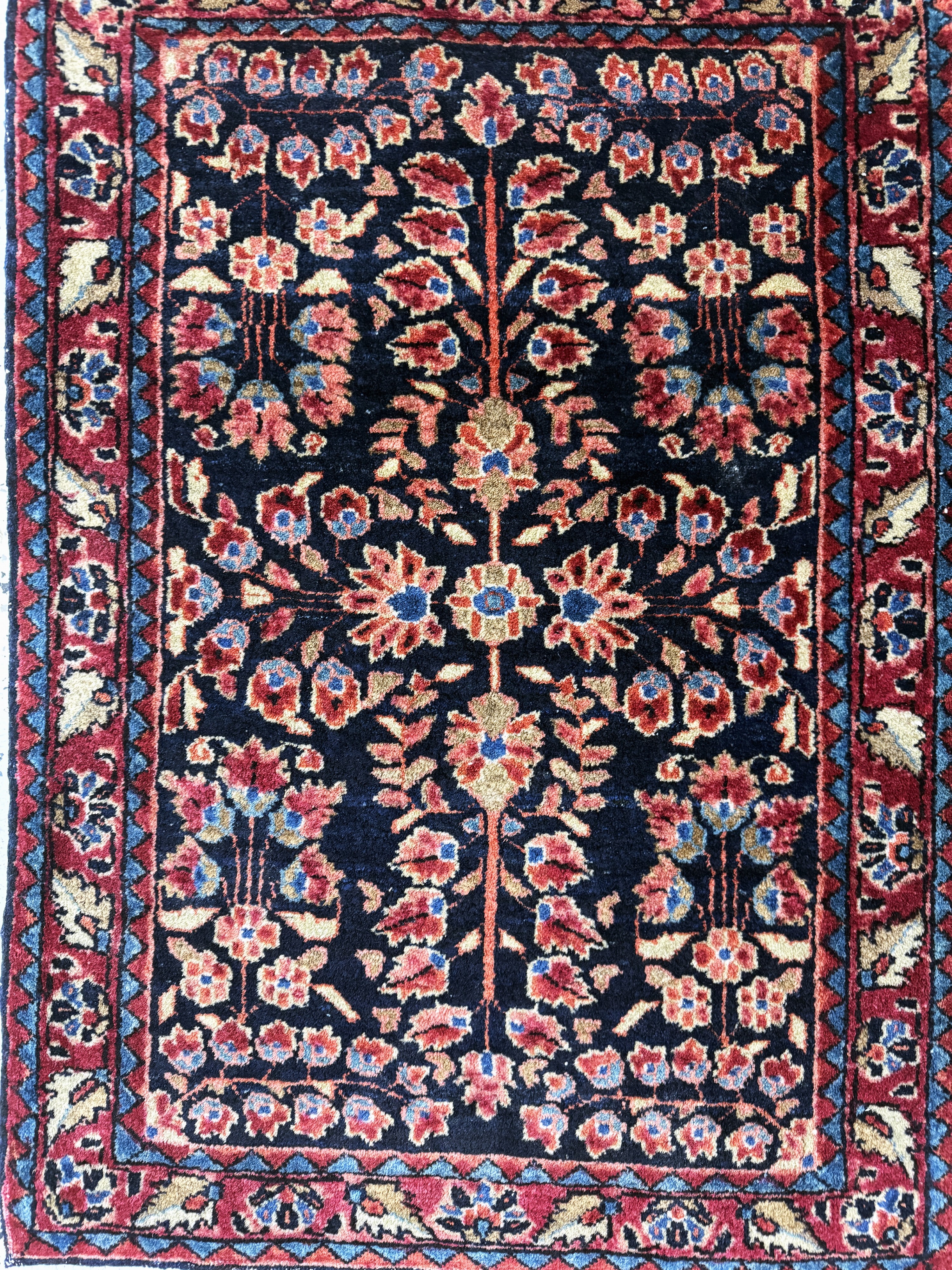 Detail c: 3 Lots Sarogh antik, Persien, um 1900, Wolle auf Baumwolle, ca. 125 x 70 cm & 80 x 55 cm, EHZ: 3