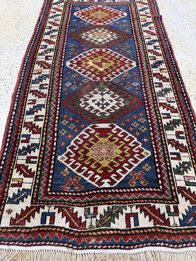 27062601f - Kazak antik, Kaukasus, um 1900, Wolle auf Wolle, ca. 220 x 110 cm, EHZ: ...