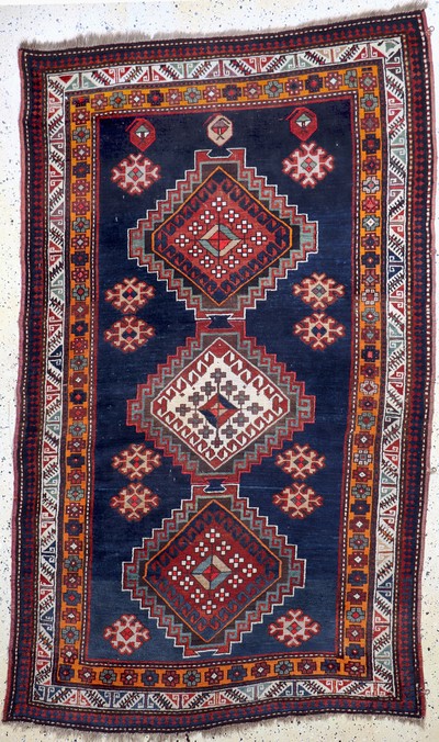 Image Kazak antik, Kaukasus, 19.Jhd, Wolle auf Wolle, ca. 240 x 145 cm, EHZ: 2-3 ...