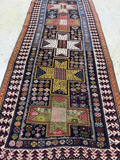 27062632g - Schirwan antik, Kaukasus, 19.Jhd, Wolle aufWolle, ca. 280 x 120 cm, EHZ: 2 ...