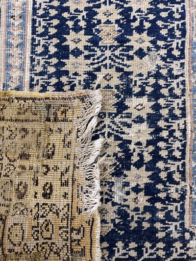 27062633f - Giordes antique, Turkey, 19th century, wool onwool, approx. 165 x 110 cm, condition: 4. ...