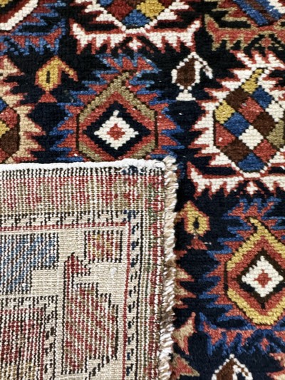 27062636e - Schirwan antik, Kaukasus, 19.Jhd, Wolle aufWolle, ca. 170 x 125 cm, EHZ: 3 ...