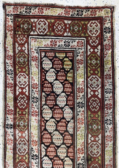 27062644a - Kazak antik, Kaukasus, 19.Jhd, Wolle auf Wolle, ca. 370 x 90 cm, EHZ: 2-3 Schätzpreis: ...
