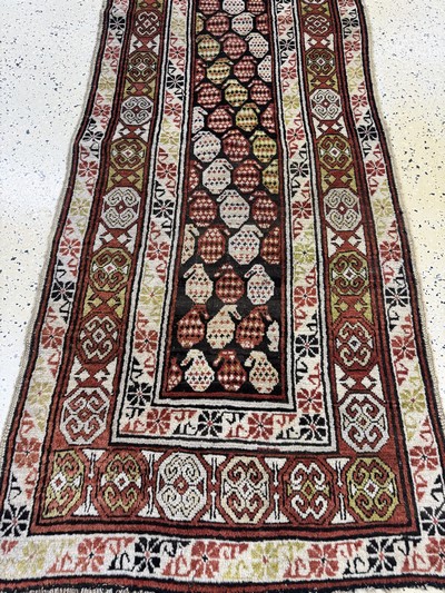 27062644f - Kazak antik, Kaukasus, 19.Jhd, Wolle auf Wolle, ca. 370 x 90 cm, EHZ: 2-3 Schätzpreis: ...