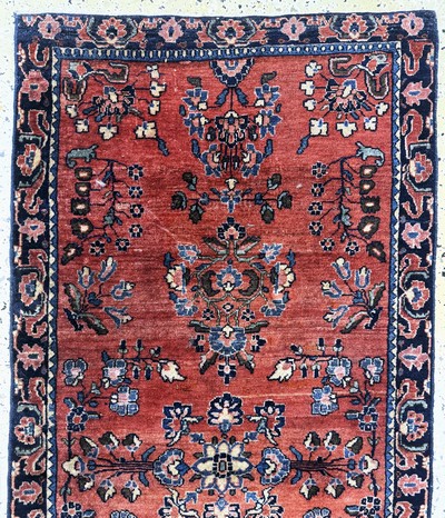 27062658a - Us Re-Import Sarogh antik, Persien, um 1900, Wolle auf Baumwolle, ca. 143 x 70 cm, EHZ: ...