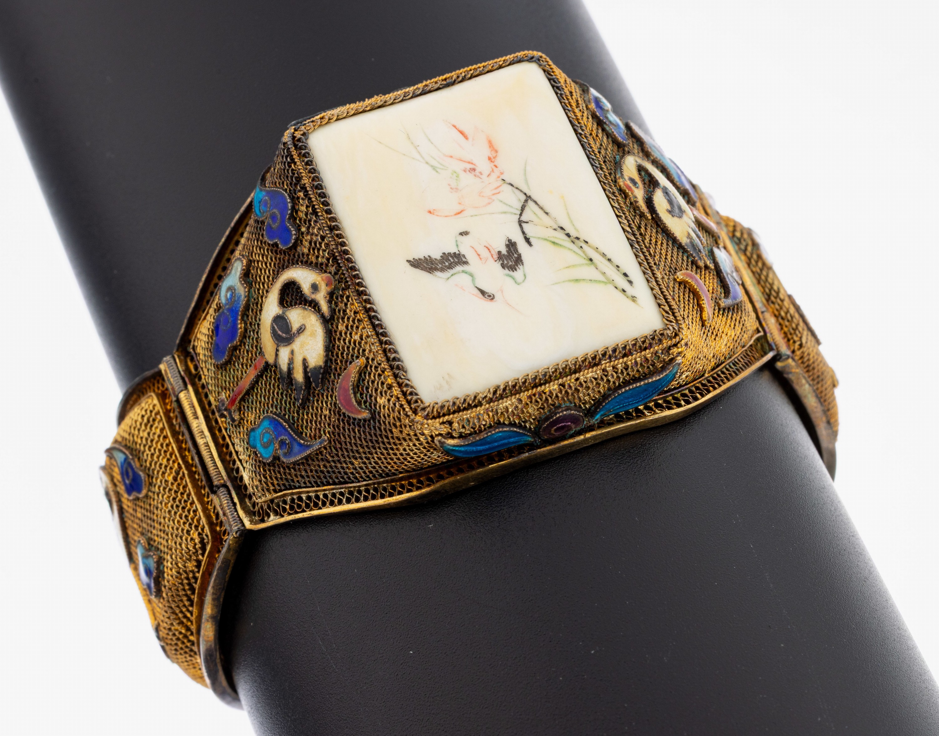 Image 27062790 - Email-Armband, China 1960er Jahre, Silber verg., mittig Einlage aus Bein, bunt ...