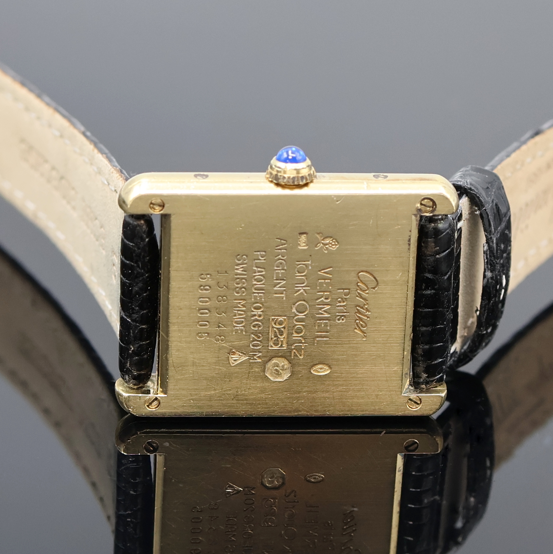 Detail c: CARTIER Armbanduhr Tank Vermeil Referenz 590005, Schweiz um 1990, quarz, 2-teil., verg. Silbergeh. inkl. Lederband m. verg. orig. Dornschl., Boden ...