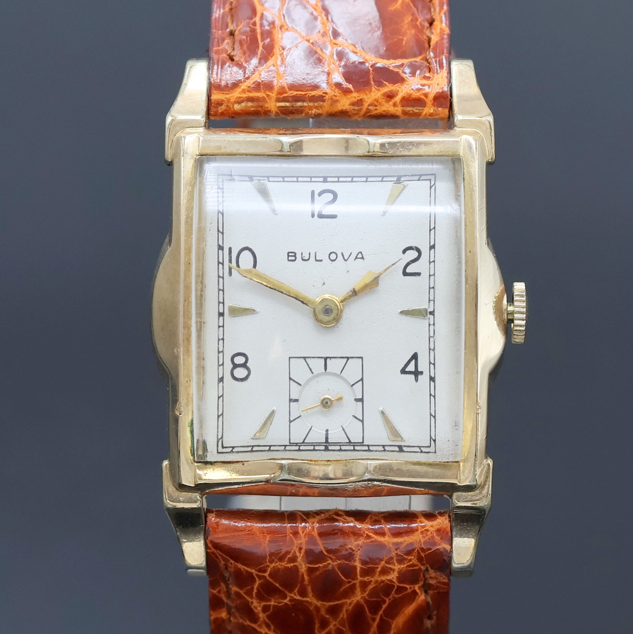 Detail a: BULOVA 2 vergoldete Armbanduhren, USA um 1950, beide Handaufzug, silb. Zifferbl. altersbed. pat./fl., 1.) Klappgeh., Formankerw., 17 St., Kal. 8AC, ...