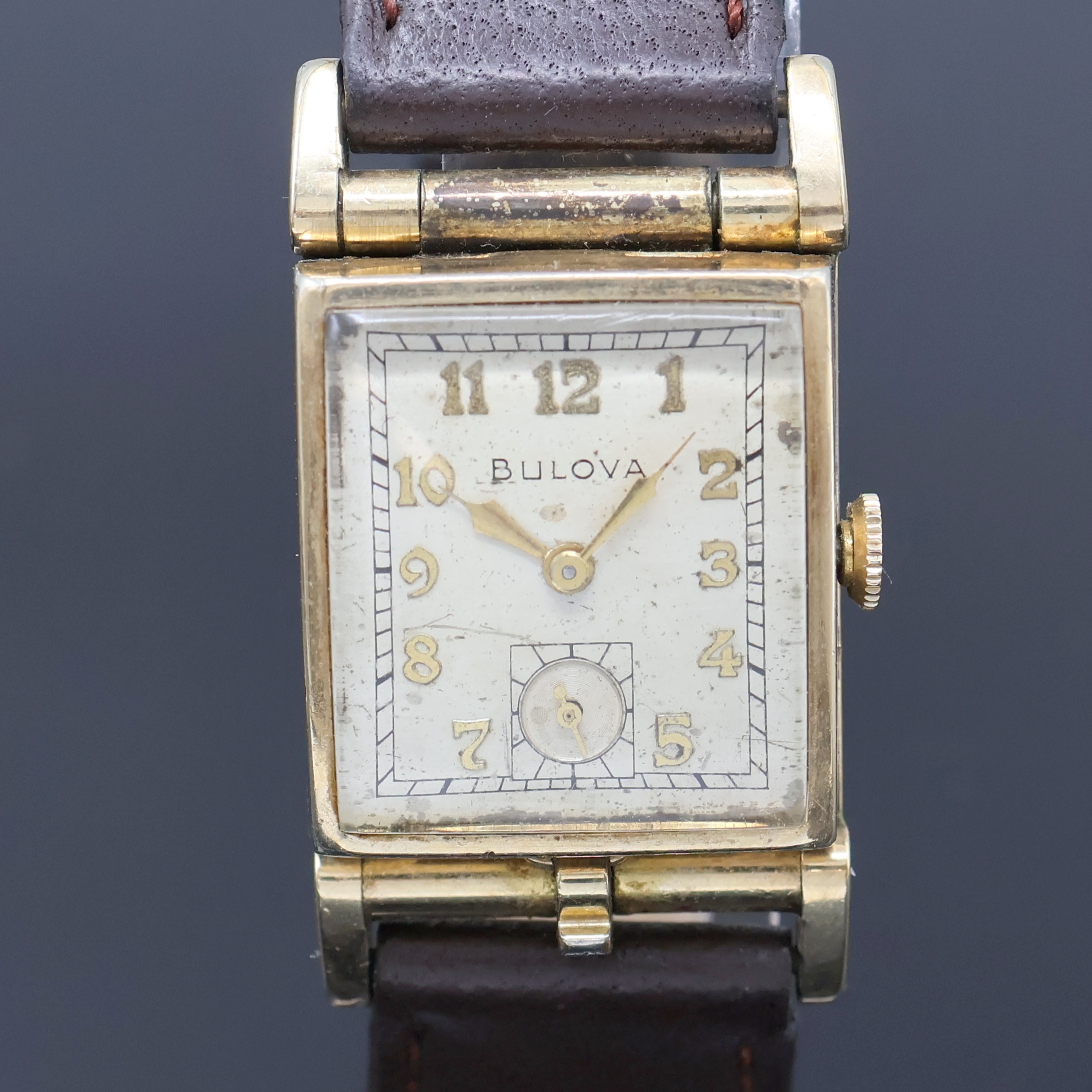 Detail b: BULOVA 2 vergoldete Armbanduhren, USA um 1950, beide Handaufzug, silb. Zifferbl. altersbed. pat./fl., 1.) Klappgeh., Formankerw., 17 St., Kal. 8AC, ...
