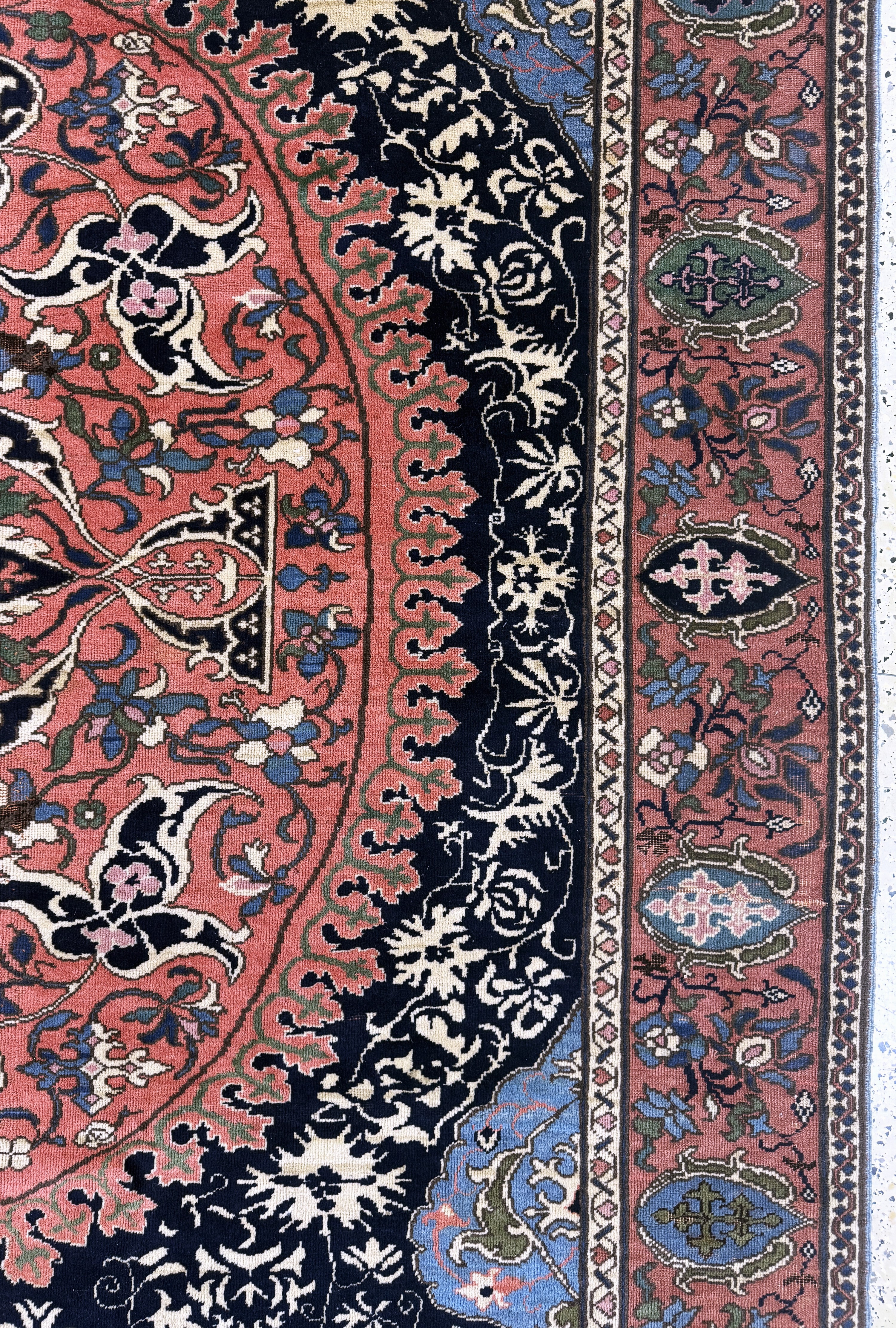 Detail f: "Medalion-Uschak"Türkei, (nach Vorbild des 16.Jhd.), Mitte 20.Jhd, Wolle auf Wolle, ca. 360 x 246 cm, EHZ:2(Oxidierte Stellen).