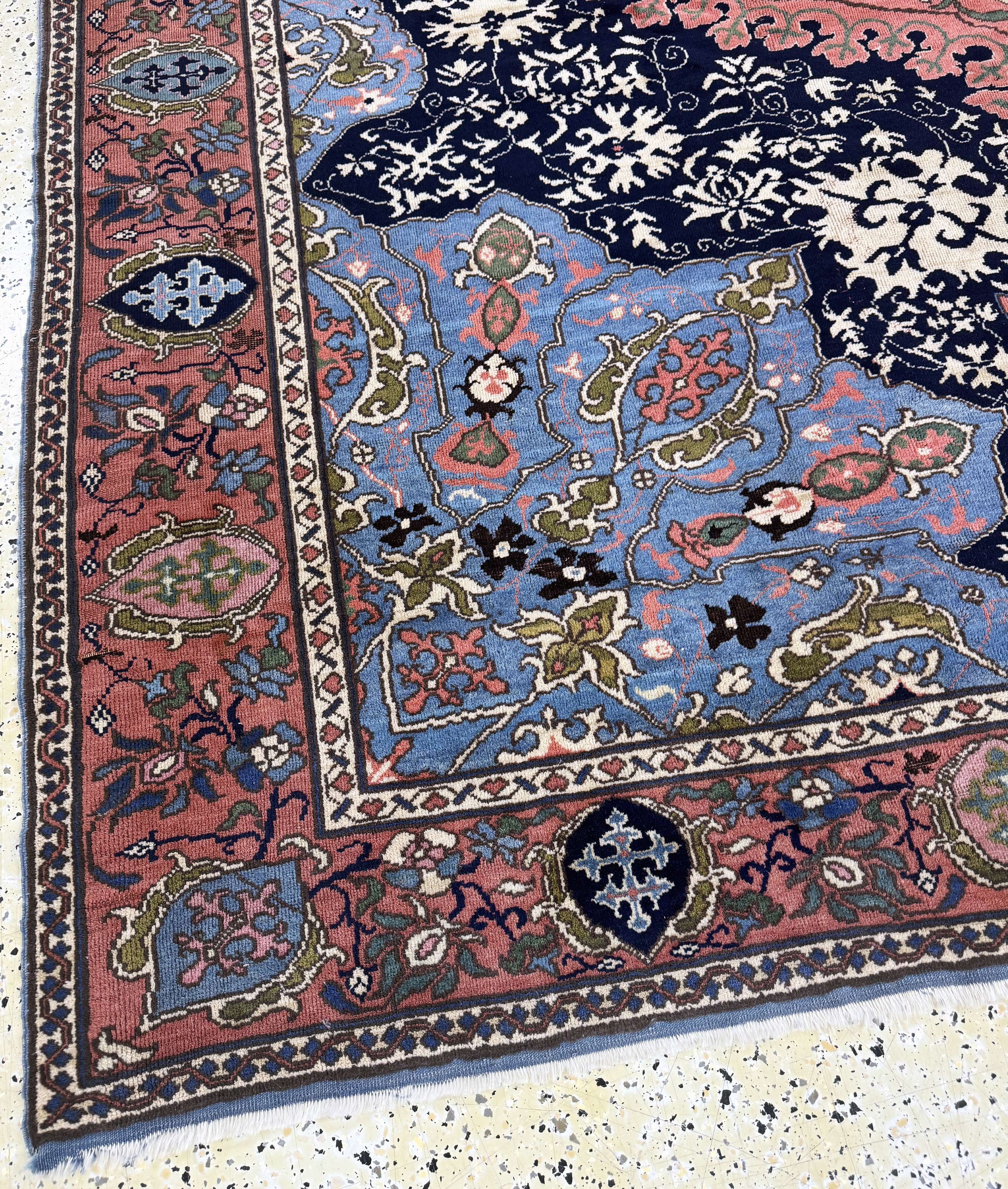 Detail i: "Medalion-Uschak"Türkei, (nach Vorbild des 16.Jhd.), Mitte 20.Jhd, Wolle auf Wolle, ca. 360 x 246 cm, EHZ:2(Oxidierte Stellen).