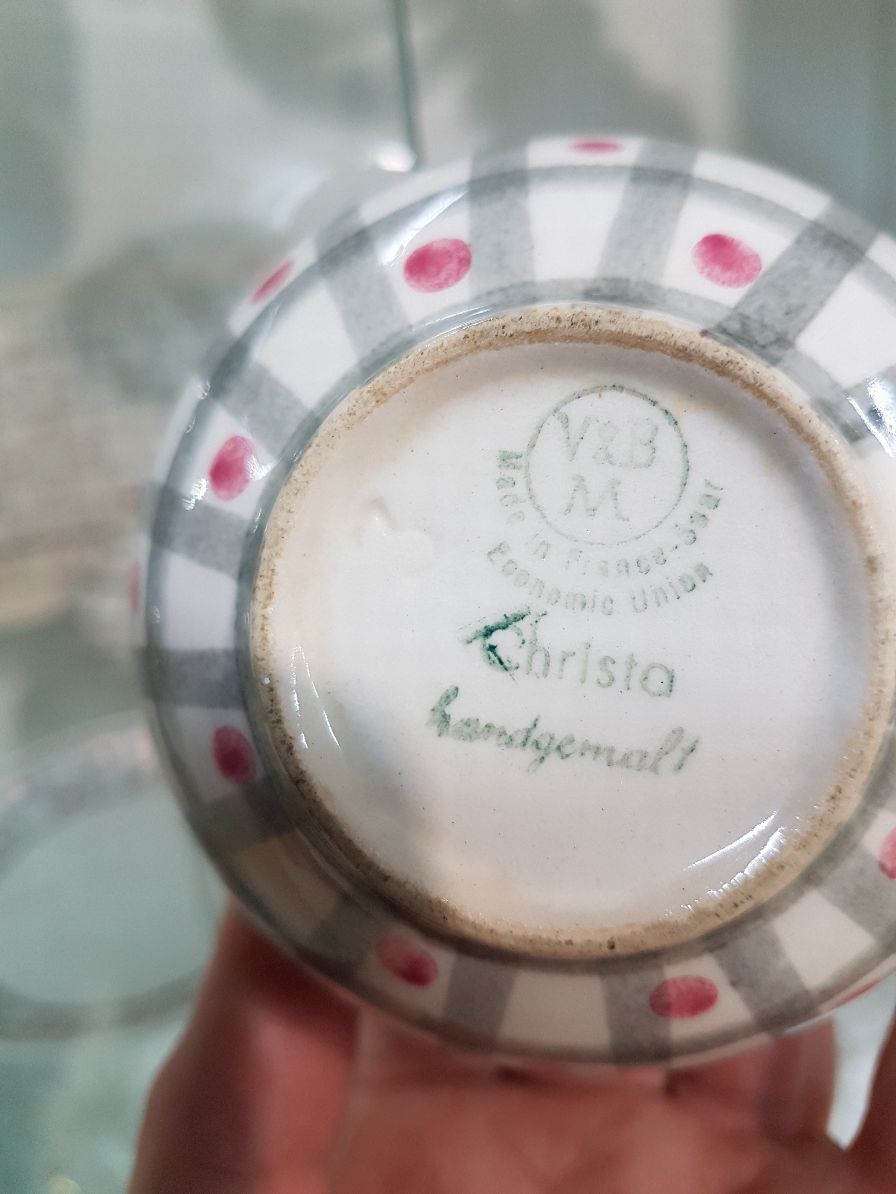 Detail f: Kaffeeservice "Christa", Villeroy & Boch, 1950er-Jahre, Keramik, farbig handbemalt, Rastermuster mit roten Punkten, Kaffeekanne, 6 Tassen ...