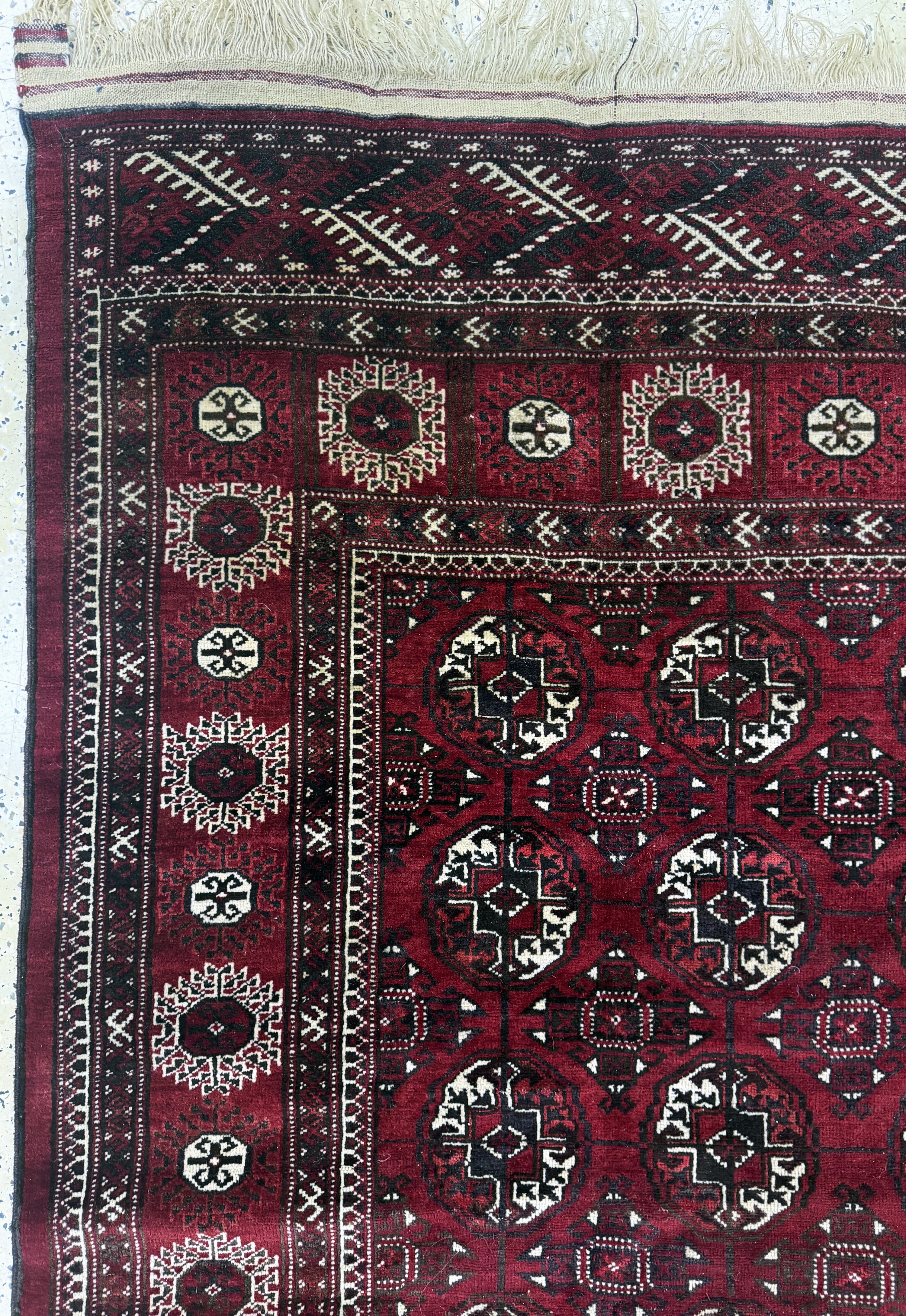Detail e: Yomud alt, Turkmenistan, Anfang 20.Jhd, Wolle auf Wolle, ca. 350 x 185 cm, EHZ: 3