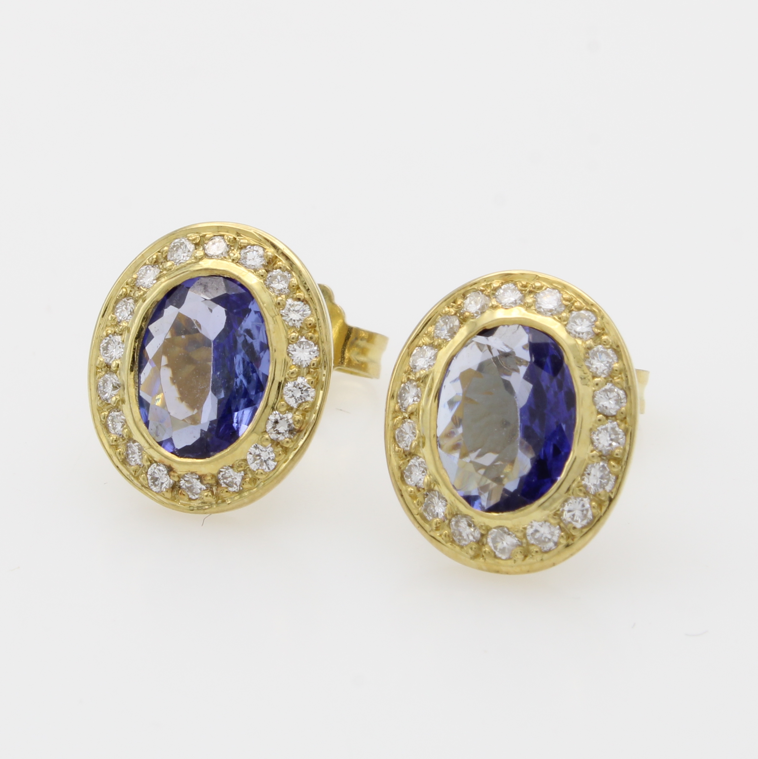 Image 27062869 - Paar Ohrstecker mit Saphiren und Brillanten, GG 585/000, 2 ovale Saphire zus. ca. 2.5 ct ...