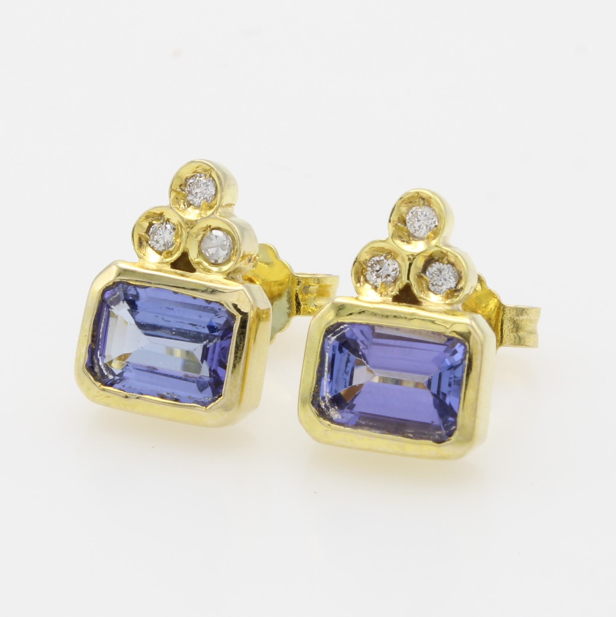 Image 27062873 - Paar Ohrstecker mit Tansaniten und Brillanten, GG 585/000, 2 achteckige Tansanite zus. ...