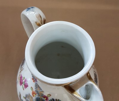 27062824f - Deckelkanne, Wien, 18. Jh., Porzellan, blauer Unterglasurdekor, Goldstaffage, am Ausguß ...