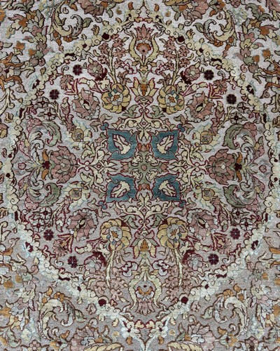 27062835e - Hereke silk fine signed, Turkey, mid-20th century, pure natural silk#´metal brocade#´, ...