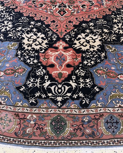 27062839b - ´Medalion-Uschak´Türkei, (nach Vorbild des 16.Jhd.), Mitte 20.Jhd, Wolle auf Wolle, ...