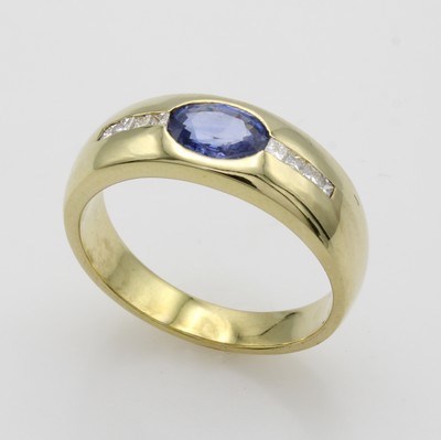 27062860a - Bandring mit Saphir und Diamanten, GG 585/ 000, ovaler Saphir ca. 0.90 ct, 8 Diam. im ...