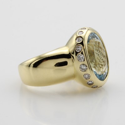 27062894a - Ring mit Aquamarin und Diamanten, GG 585/ 000, ovaler Aquam. ca. 5.12 ct, Diam. an ...