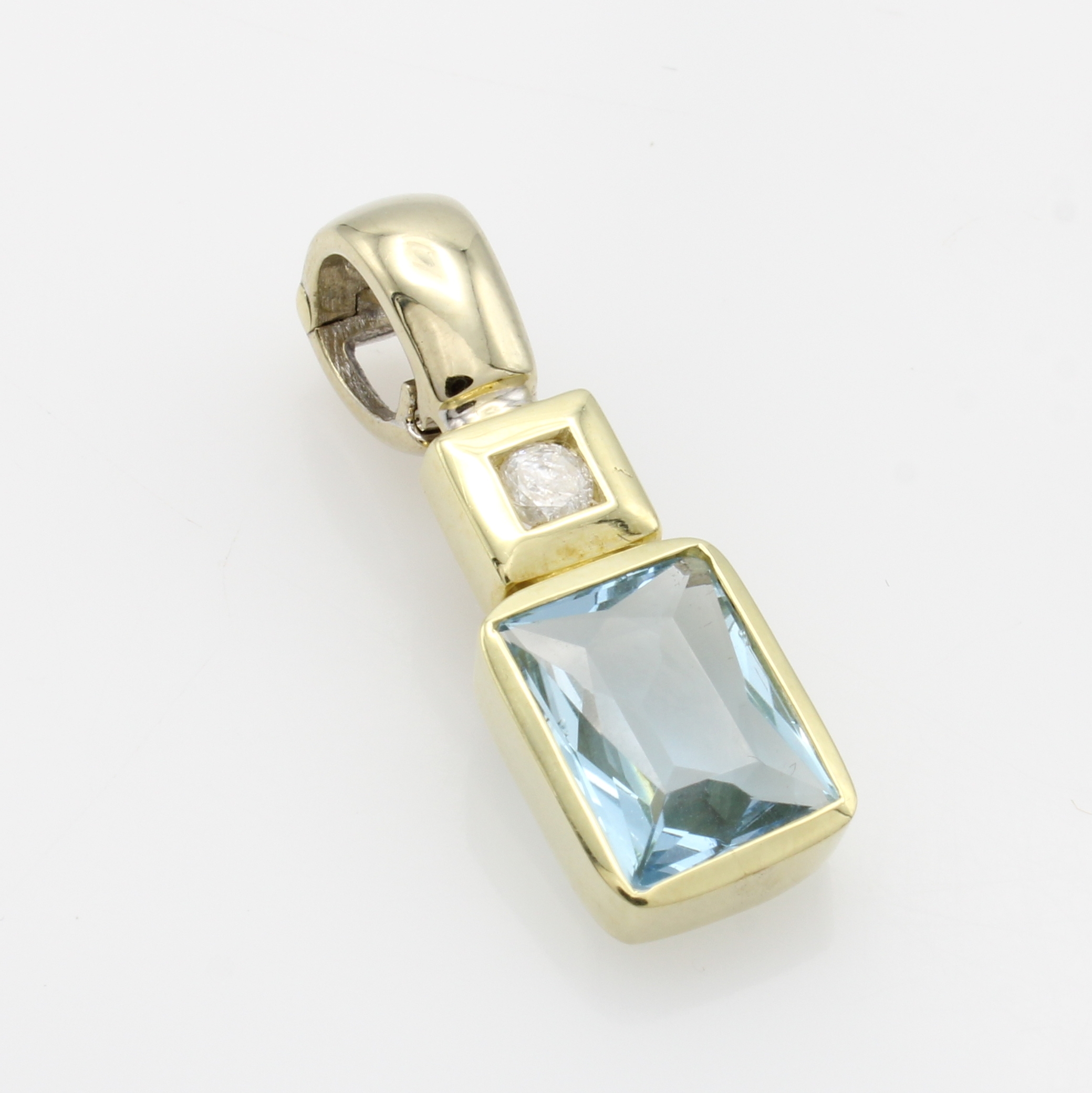 Image 27062936 - Clipanhänger mit Aquamarin und Brillant, GG 585/000, rechteckiger Aquam. ca. 1.75 ct, ...