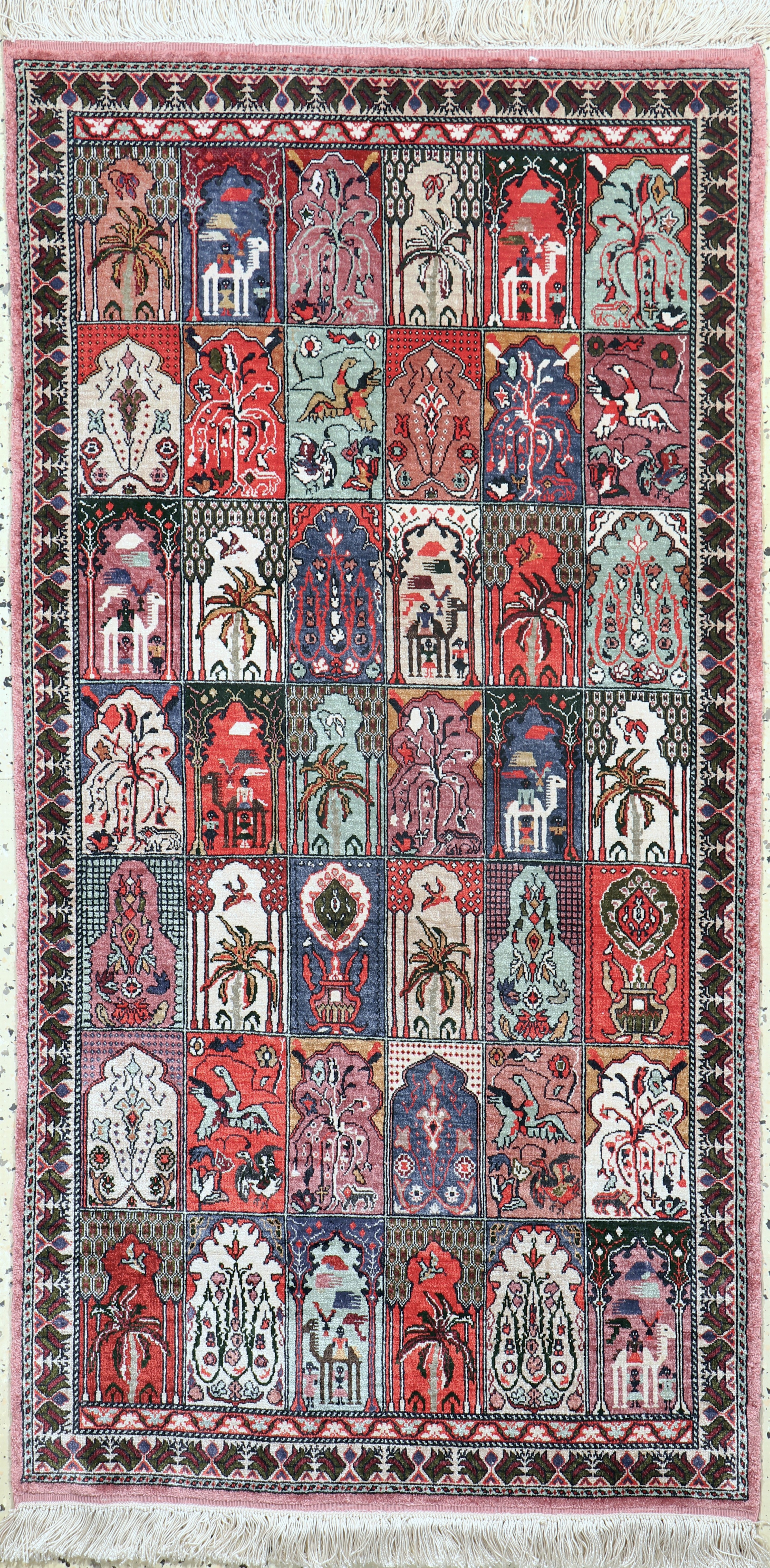 Image 27063063 - Qum silk, Egypt, late 20th century, pure natural silk, approx. 140 x 75 cm, condition: ...