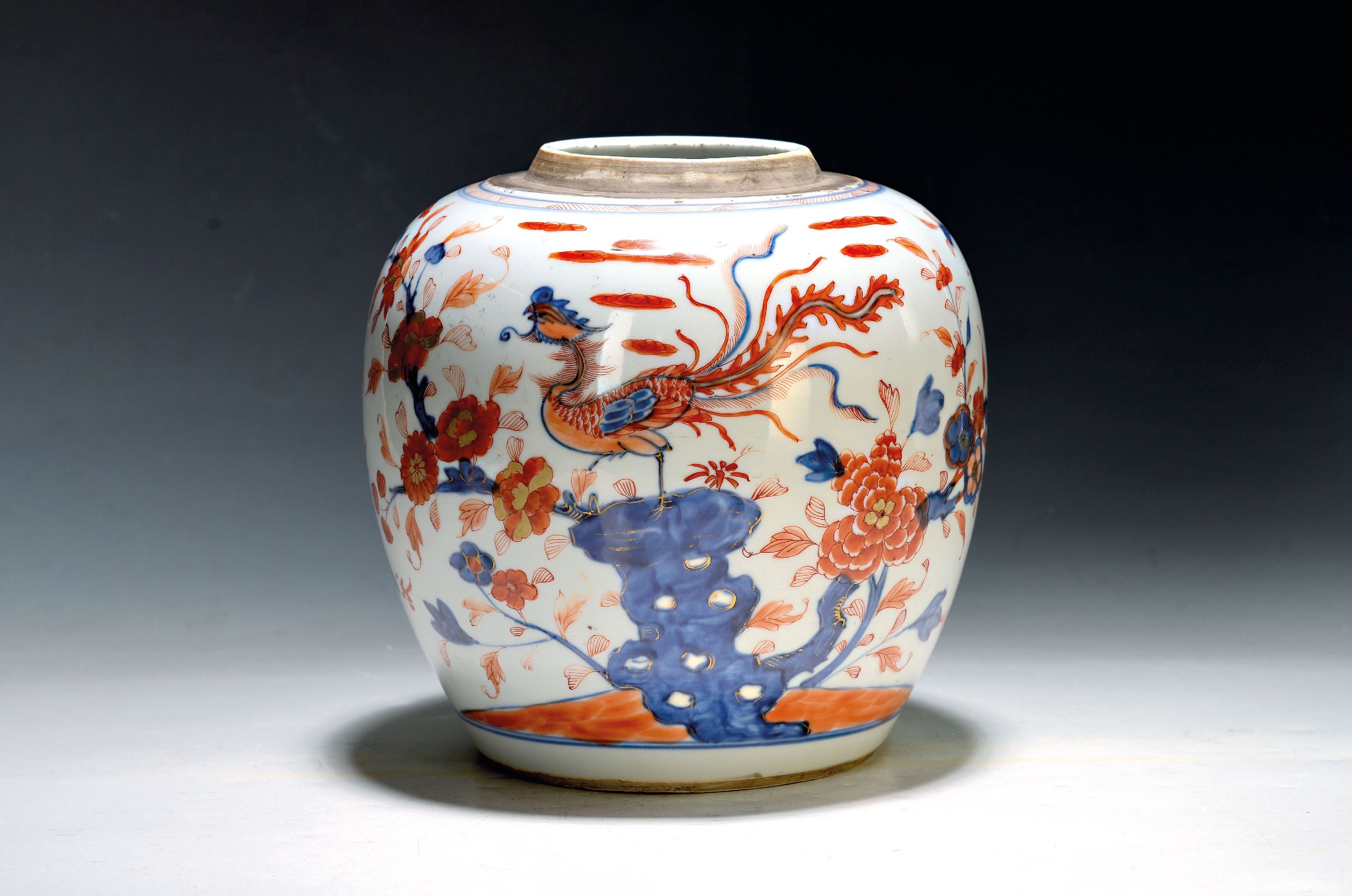 Image 27063431 - Ingwertopf, China, um 1880/1900, Porzellan, unterglasurblauer Dekor, rot und goldene ...