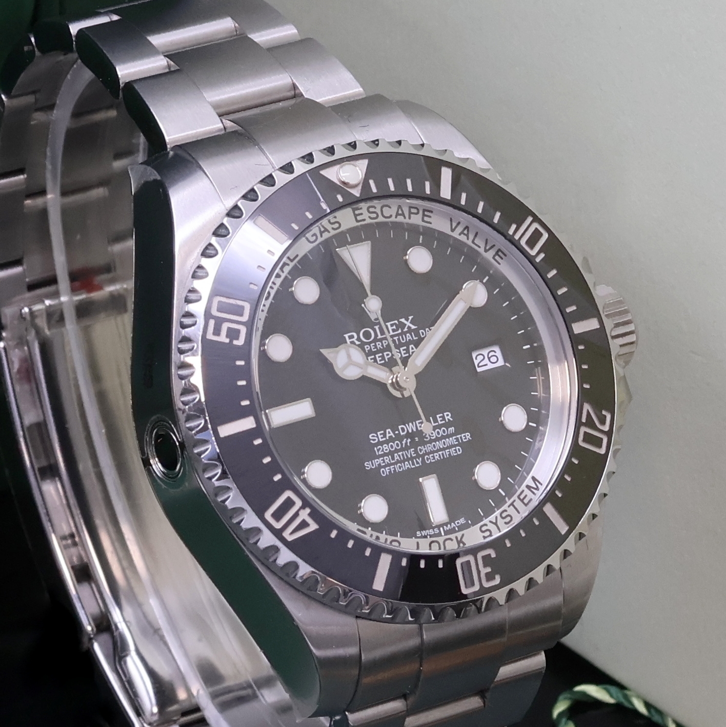 Detail b: ROLEX Oyster Perpetual Date Deepsea Sea- Dweller Herrenarmbanduhr Referenz 116660, Schweiz verk. lt. beil. Pap. 03/2012, Automatik, LC 522, G-Serie, ...