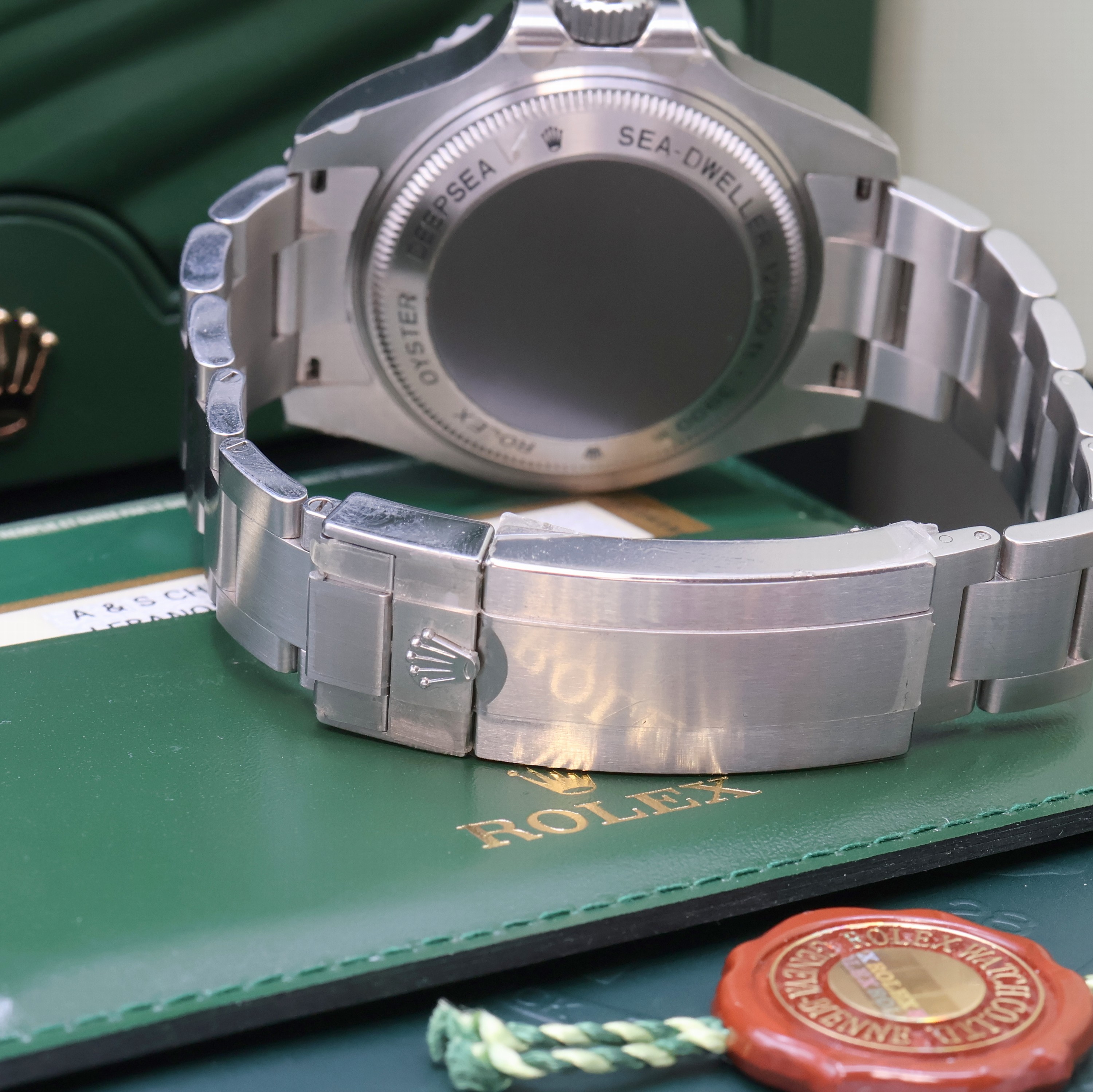 Detail d: ROLEX Oyster Perpetual Date Deepsea Sea- Dweller Herrenarmbanduhr Referenz 116660, Schweiz verk. lt. beil. Pap. 03/2012, Automatik, LC 522, G-Serie, ...