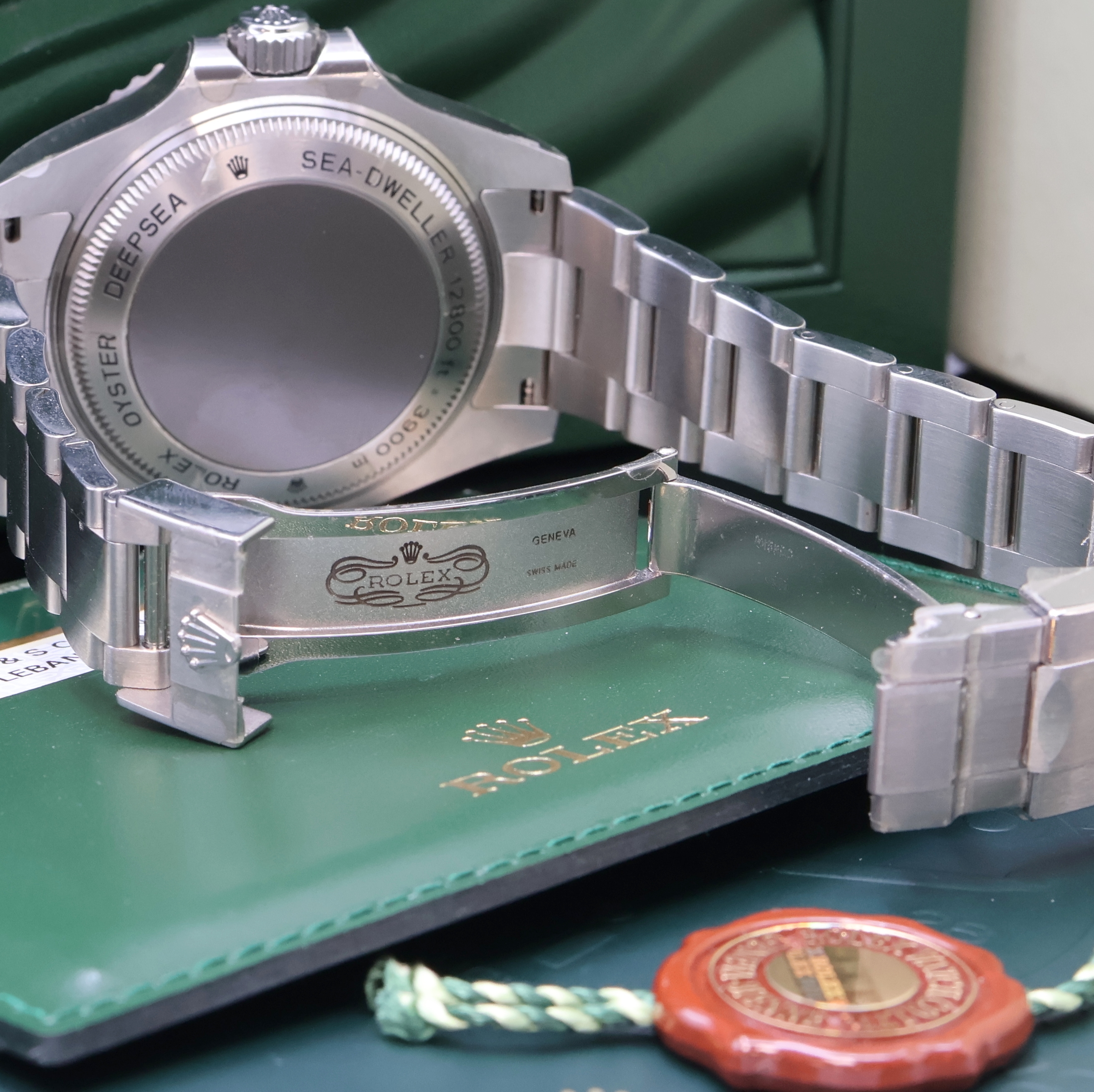Detail e: ROLEX Oyster Perpetual Date Deepsea Sea- Dweller Herrenarmbanduhr Referenz 116660, Schweiz verk. lt. beil. Pap. 03/2012, Automatik, LC 522, G-Serie, ...