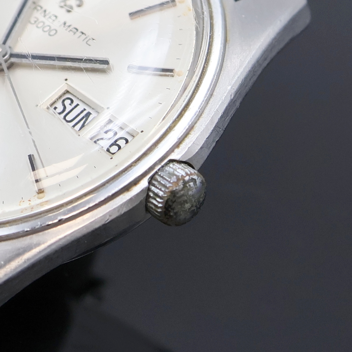 Detail c: ETERNA-Matic 2 Armbanduhren Serie Sevenday in Stahl Referenz 106DT und 151T, Schweiz um 1970, Automatik, Böden verschr., silb./graues Zifferbl. m. ...
