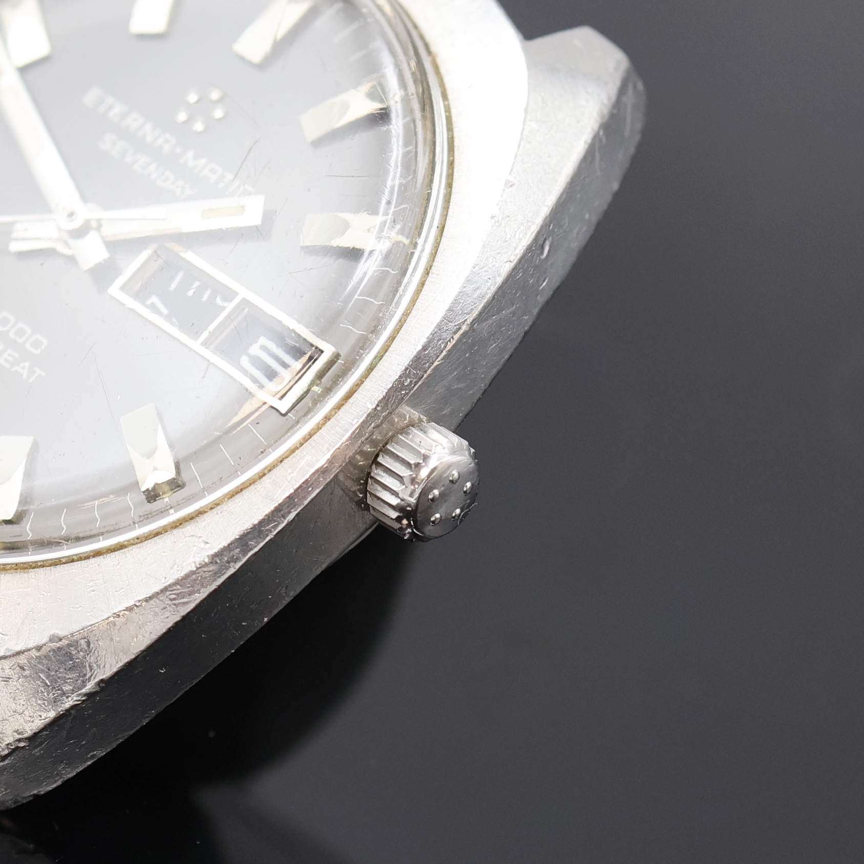 Detail d: ETERNA-Matic 2 Armbanduhren Serie Sevenday in Stahl Referenz 106DT und 151T, Schweiz um 1970, Automatik, Böden verschr., silb./graues Zifferbl. m. ...