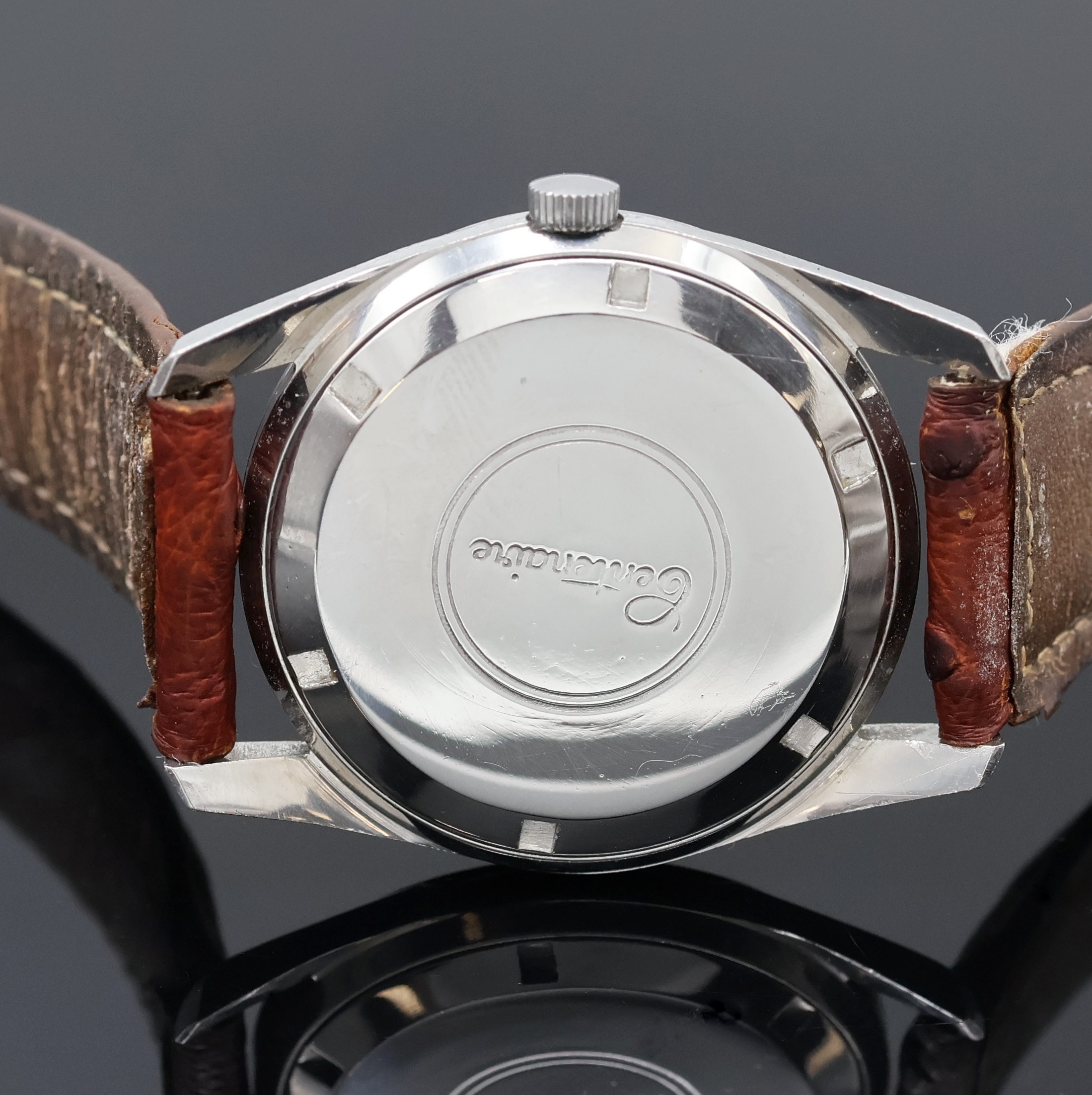 Detail d: ETERNA-MATIC Centenaire Chronometer Armbanduhr in Stahl, Schweiz um 1965, Automatik, Boden verschr., silb. Zifferbl. pat./fleck., aufges. Std.-Ind., ...