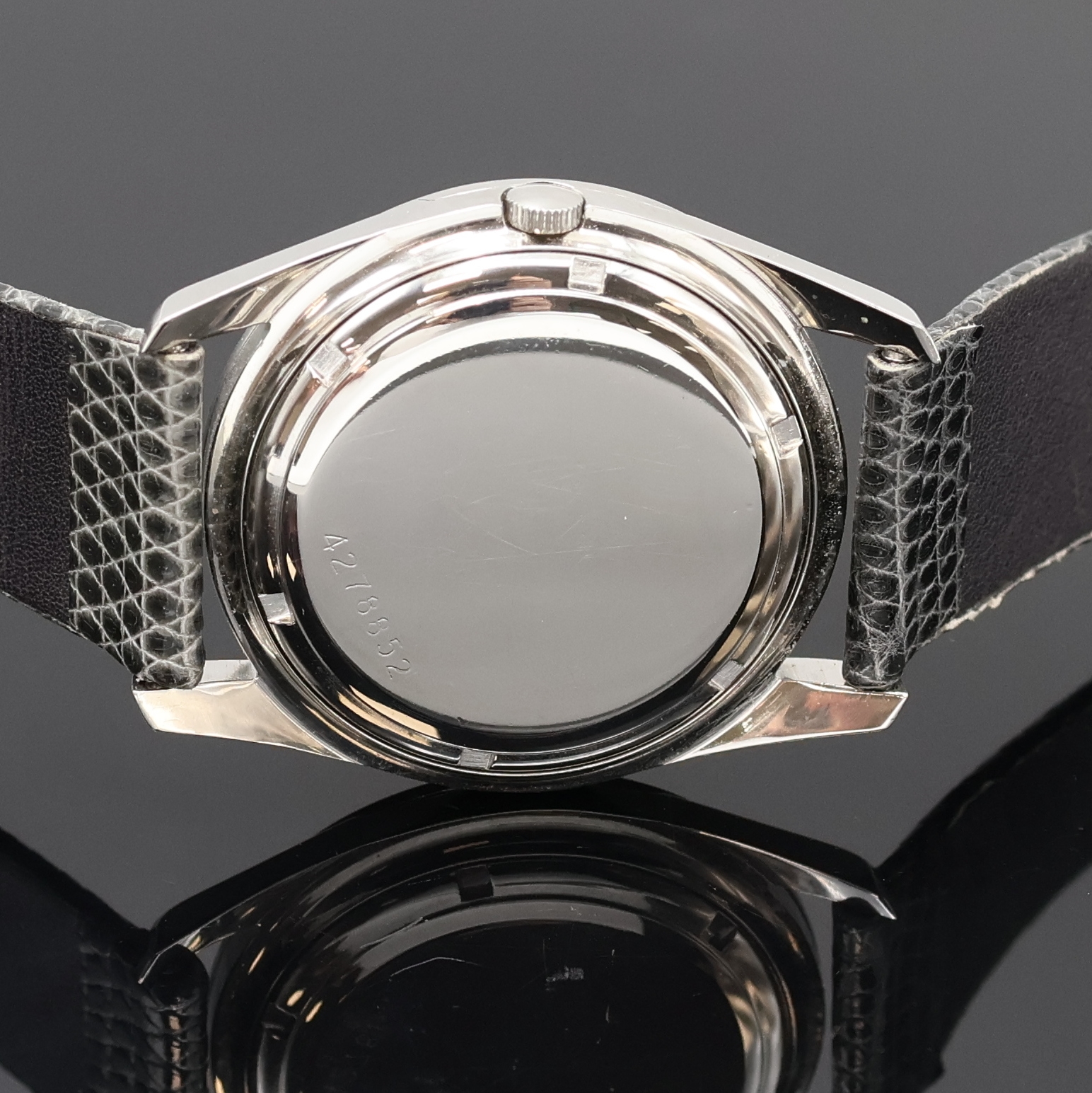 Detail c: ETERNA-MATIC Armbandchronometer in Stahl, Schweiz um 1965, Automatik, Boden verschr., neutr. Lederband m. Eterna Stiftschl., silb. Zifferbl. m. ...