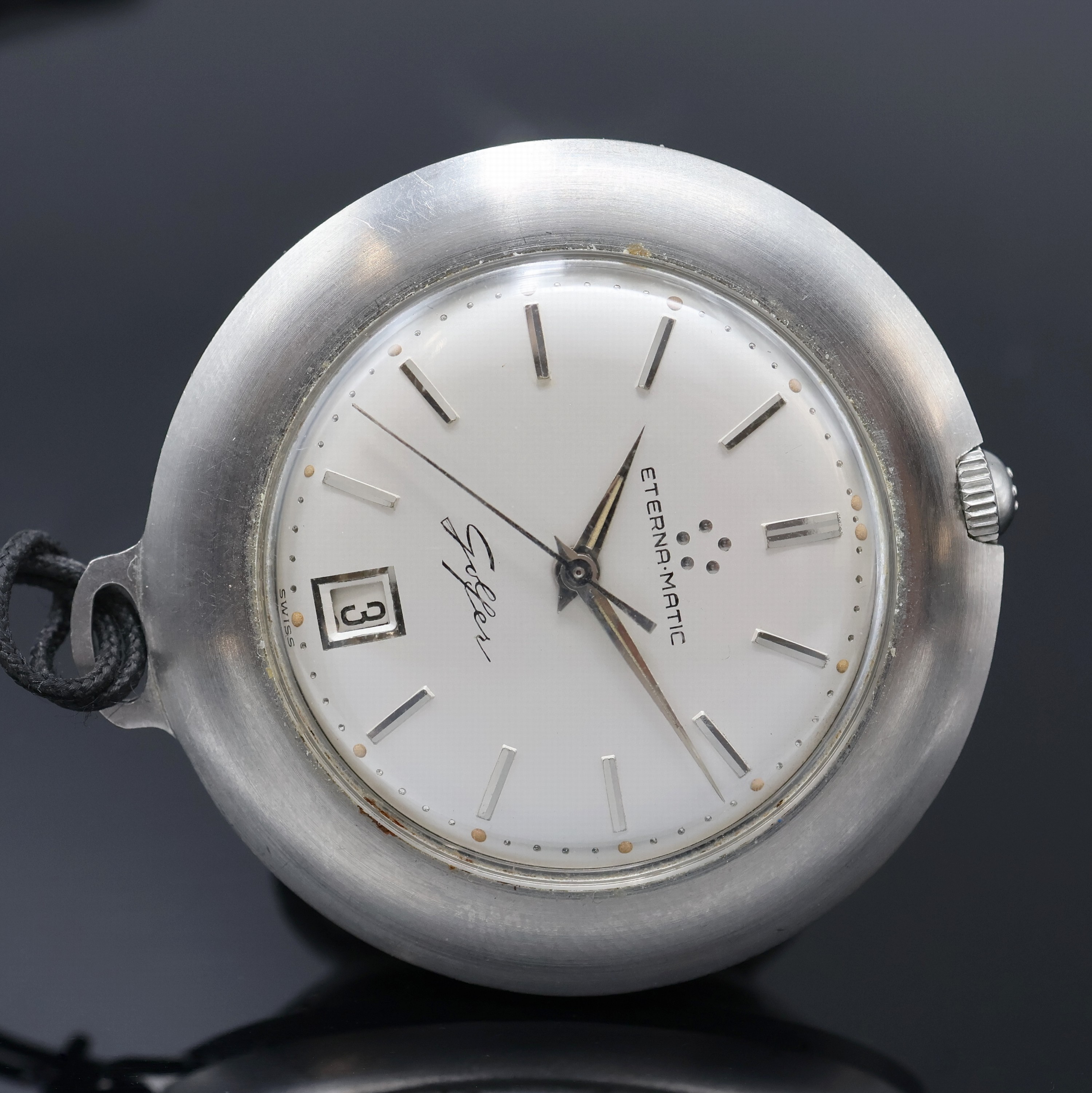 Detail a: ETERNA-MATIC Golfer Taschenuhr in Stahl, Schweiz um 1960, Automatik, beids. vergl. Geh., Boden verschr., silb. Zifferbl. m. silb. Std.-Ind. u. ...