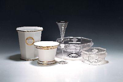 Image 5 Teile, Gorgona, Versace, Rosenthal, große 8-eckige Vase H. 24cm; Übertopf D. 19.5 ...