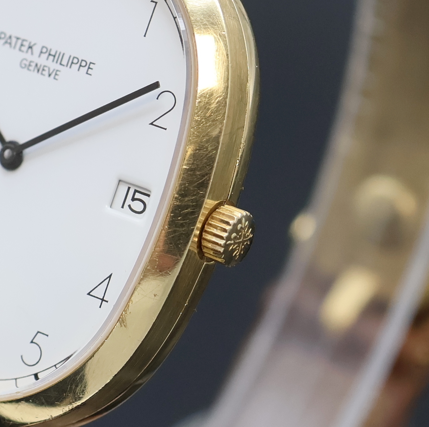 Detail b: PATEK PHILIPPE Ellipse Armbanduhr in GG 750/000 Referenz 3930, Schweiz um 1990, quarz, 2-tlg. Geh., Boden aufgedr., orig. Lederband m. orig. GG ...