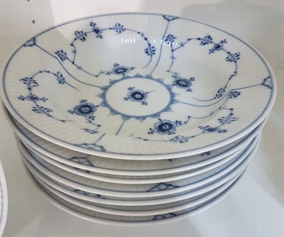 27064084b - 8 Suppenteller, Royal Copenhagen, nach 1923, Musselmalet, Porzellan, teils, 2. Wahl. D. ...