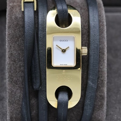 27064093a - GUCCI ladies wristwatch reference 6100L, quartz, gold-plated stainless steel case ...