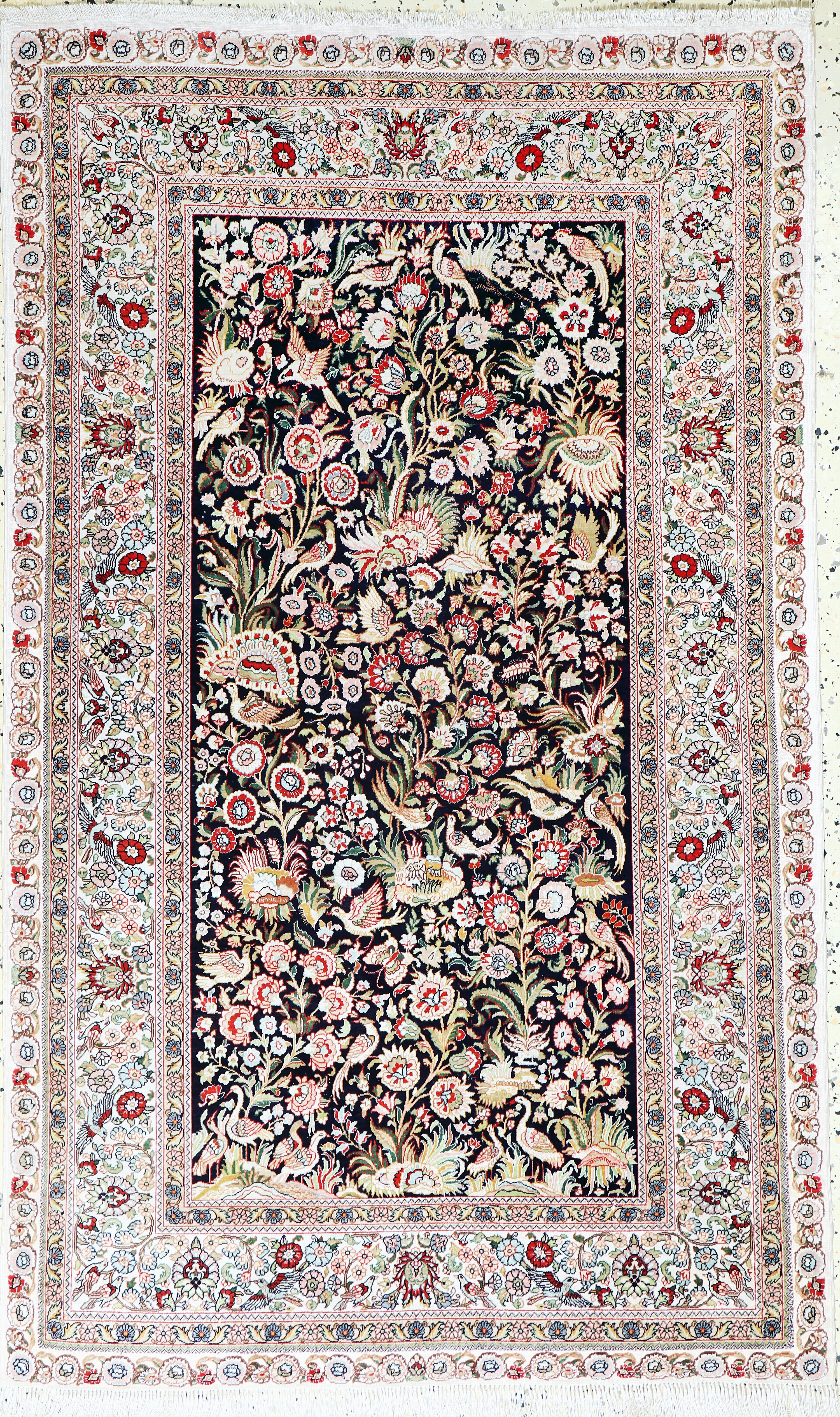 Image 27064212 - Hereke Seide fein, China, Ende 20.Jhd., reine Naturseide, ca. 152 x 92 cm, EHZ: 2 ...